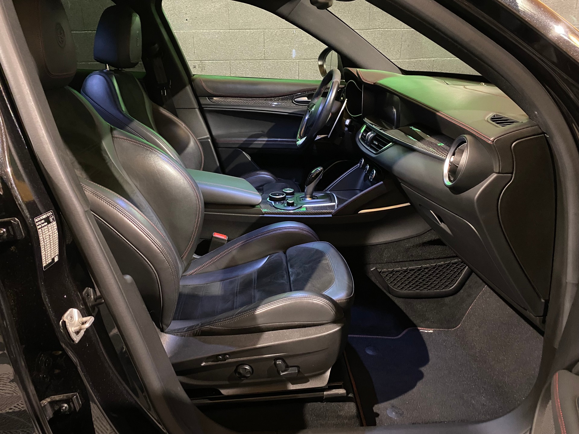 ALFA ROMEO Stelvio 2.9 V6 Quadrifoglio Q4 Automatic-image-23