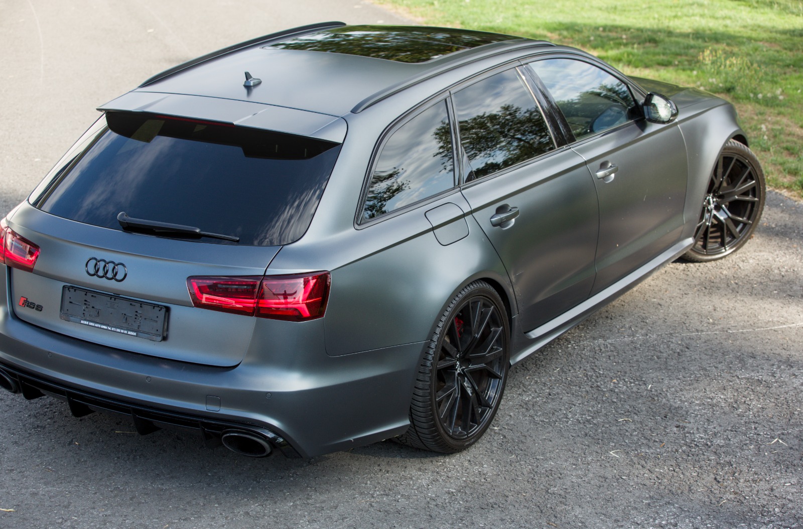 AUDI 4.0 V8 TFSI perform. qu. T-Tr.-image-3