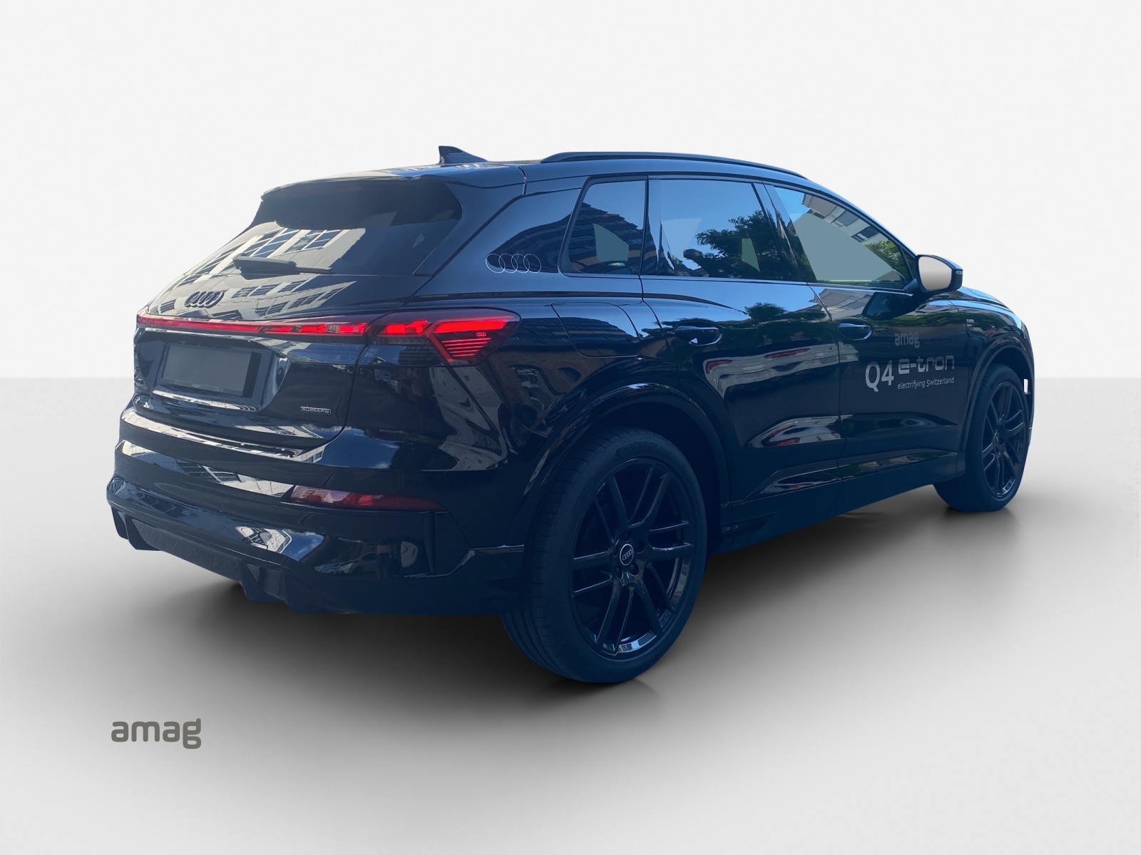 AUDI Q4 e-tron SUV quattro performance-image-4