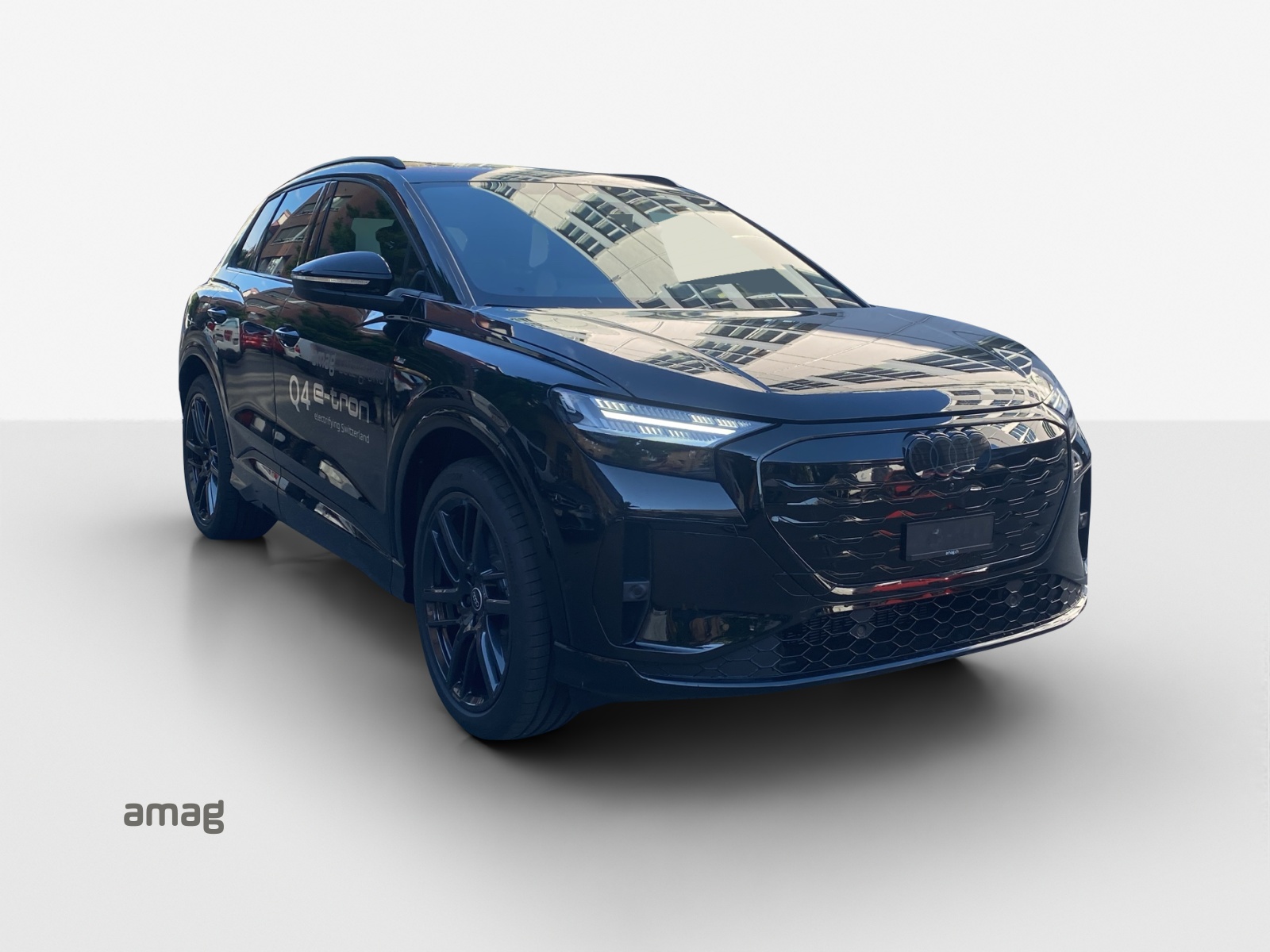 AUDI Q4 e-tron SUV quattro performance-image-13