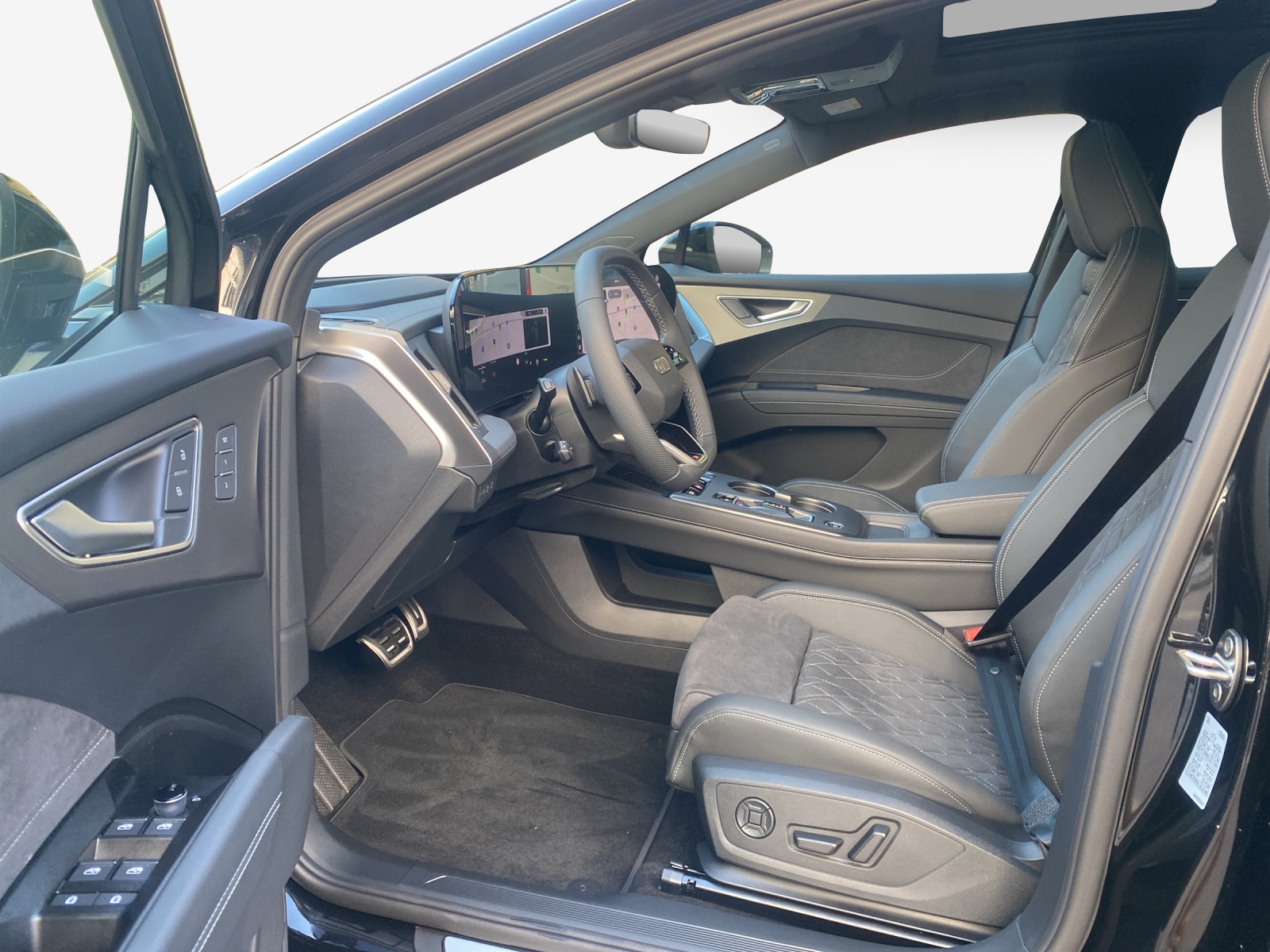 AUDI Q4 e-tron SUV quattro performance-image-7