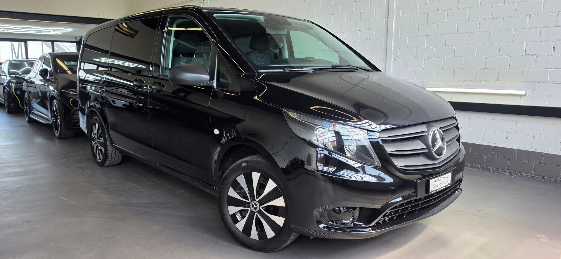 MERCEDES-BENZ Vito 116 CDI Lang Select Tourer 4Matic 9G-Tronic-image-0