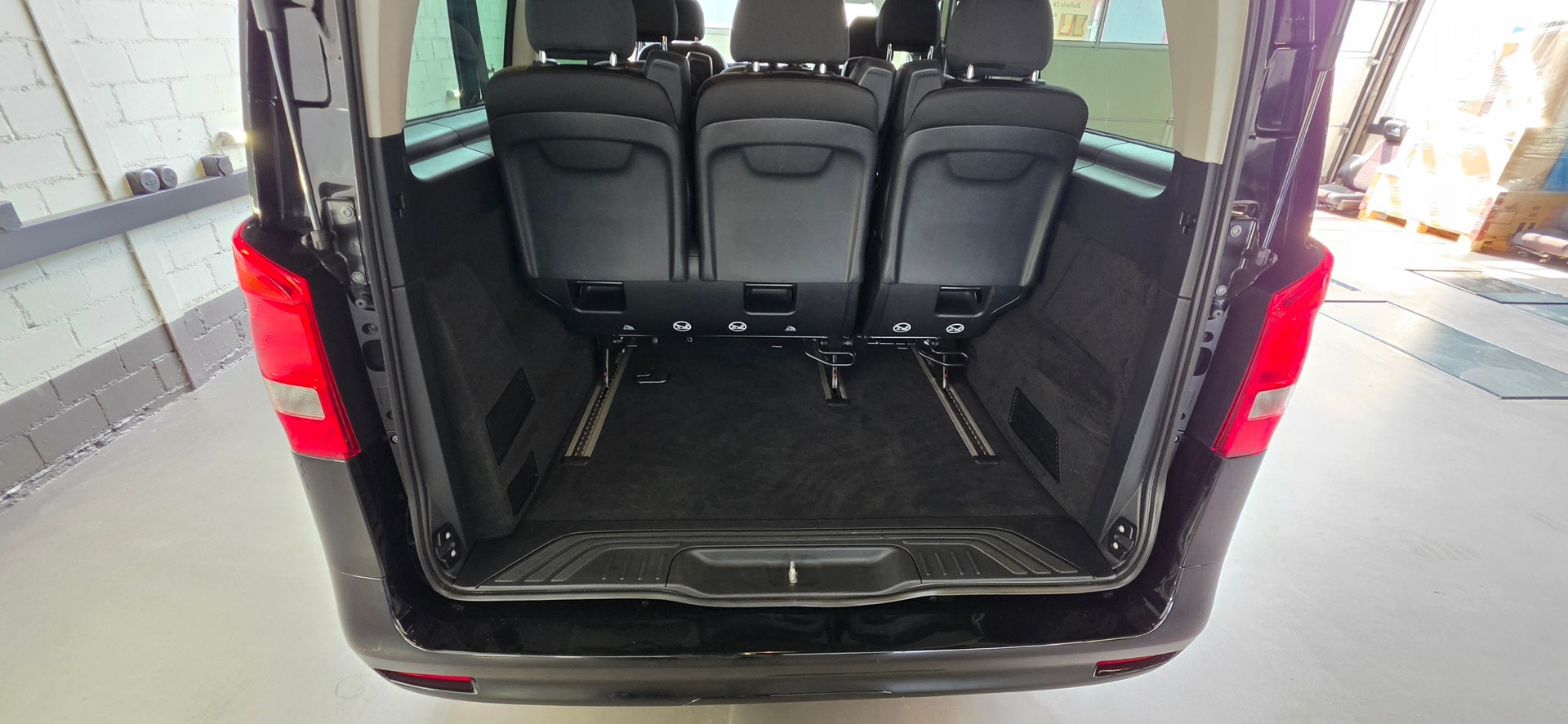 MERCEDES-BENZ Vito 116 CDI Lang Select Tourer 4Matic 9G-Tronic-image-10