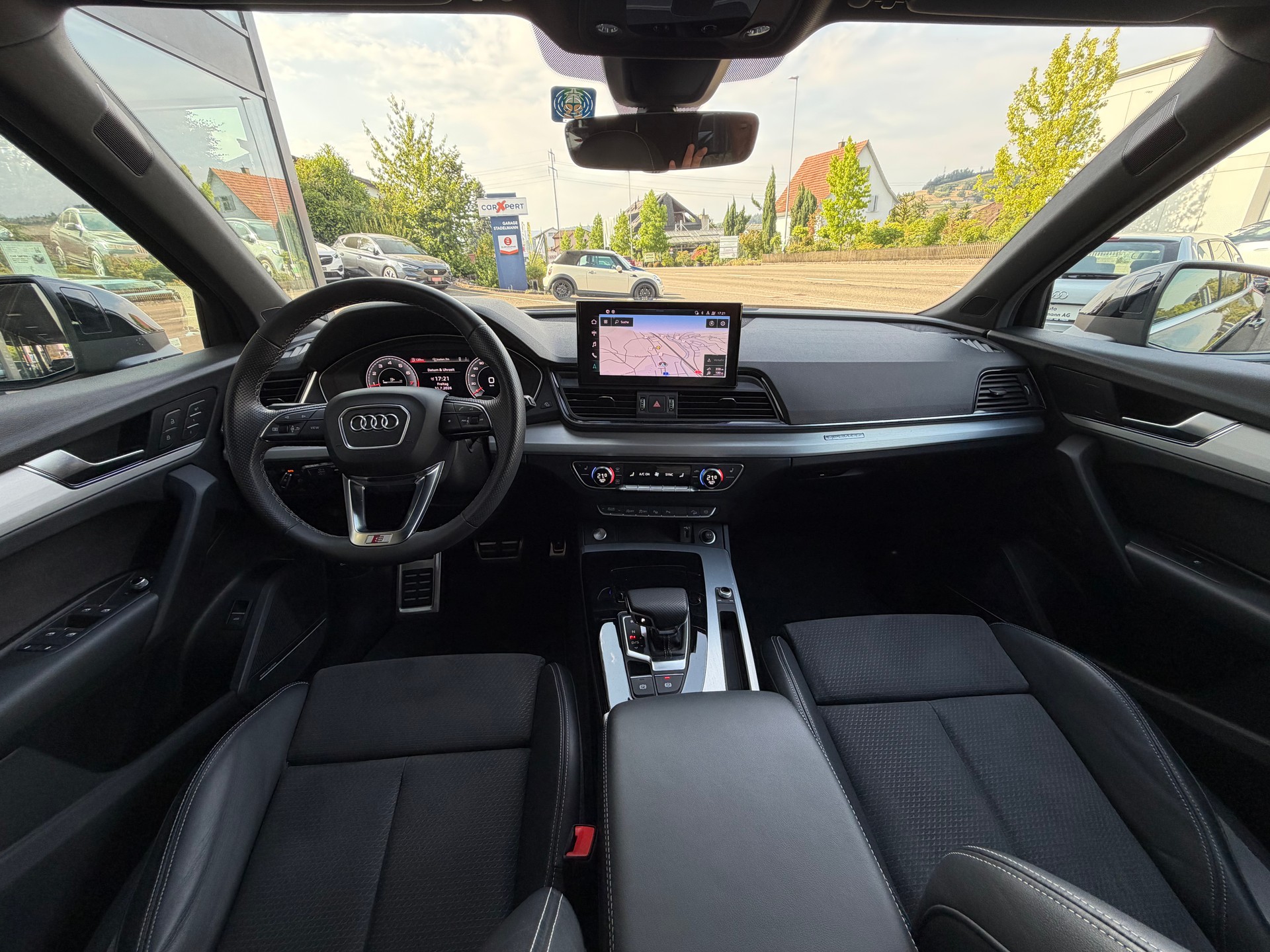 AUDI Q5 2.0 45 TFSI S Line quattro S-Tronic-image-25