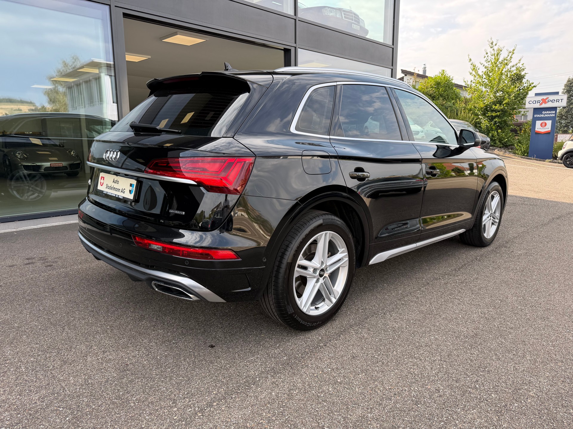 AUDI Q5 2.0 45 TFSI S Line quattro S-Tronic-image-3