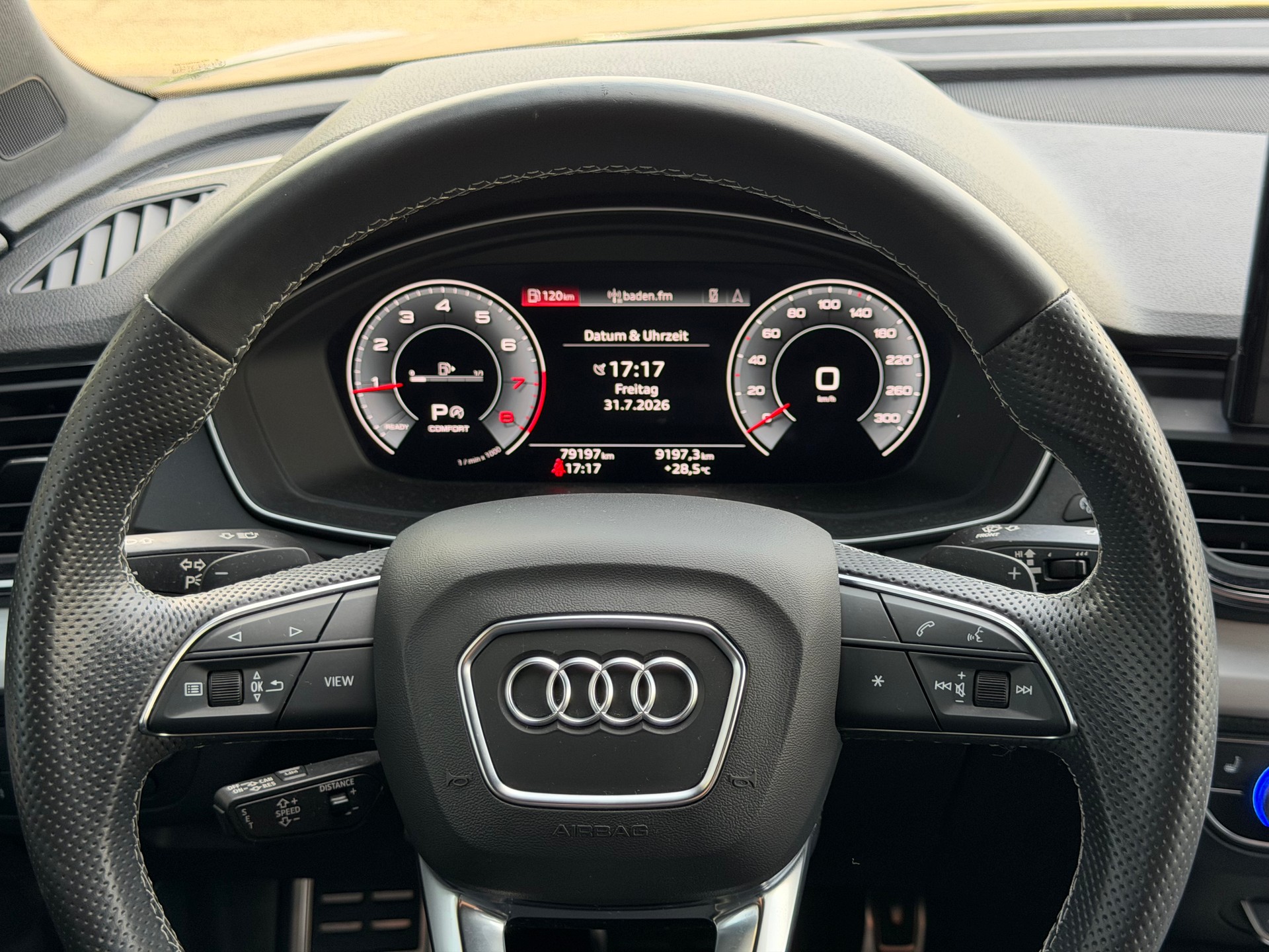 AUDI Q5 2.0 45 TFSI S Line quattro S-Tronic-image-18