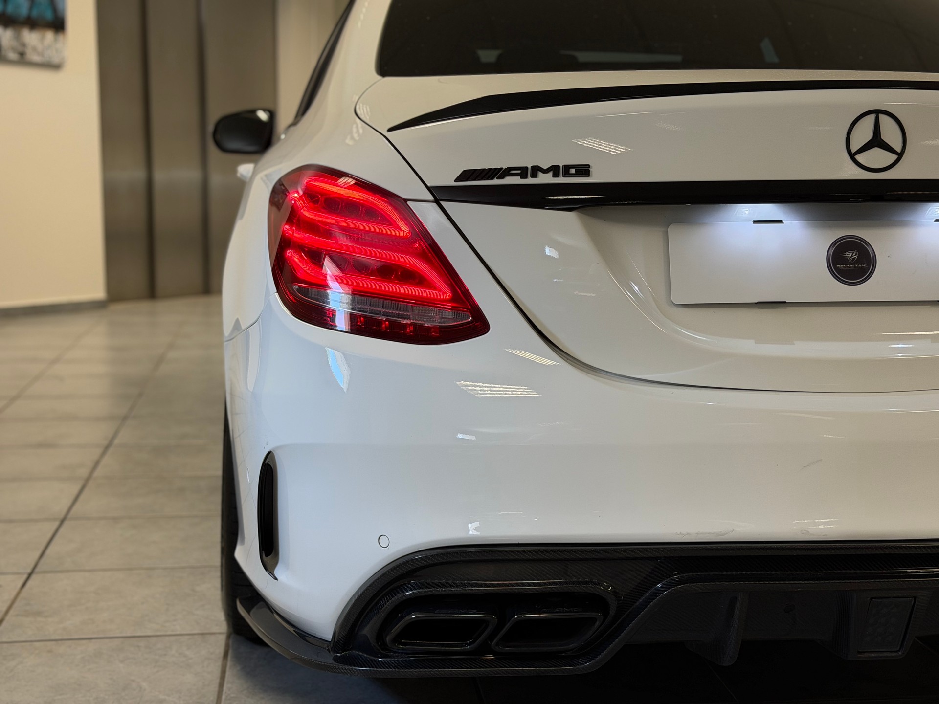 MERCEDES-BENZ C 63 AMG Speedshift-image-14