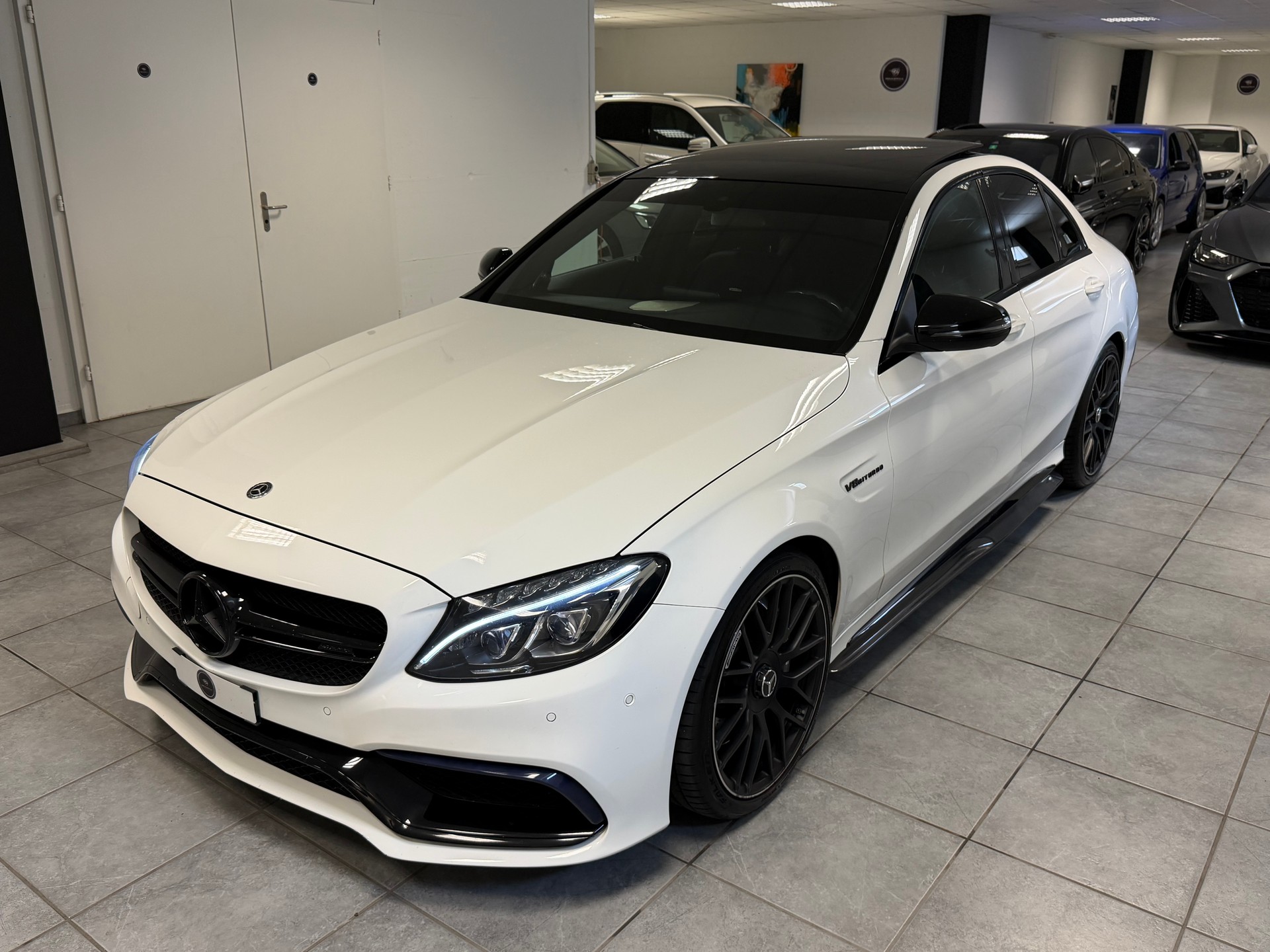 MERCEDES-BENZ C 63 AMG Speedshift-image-8