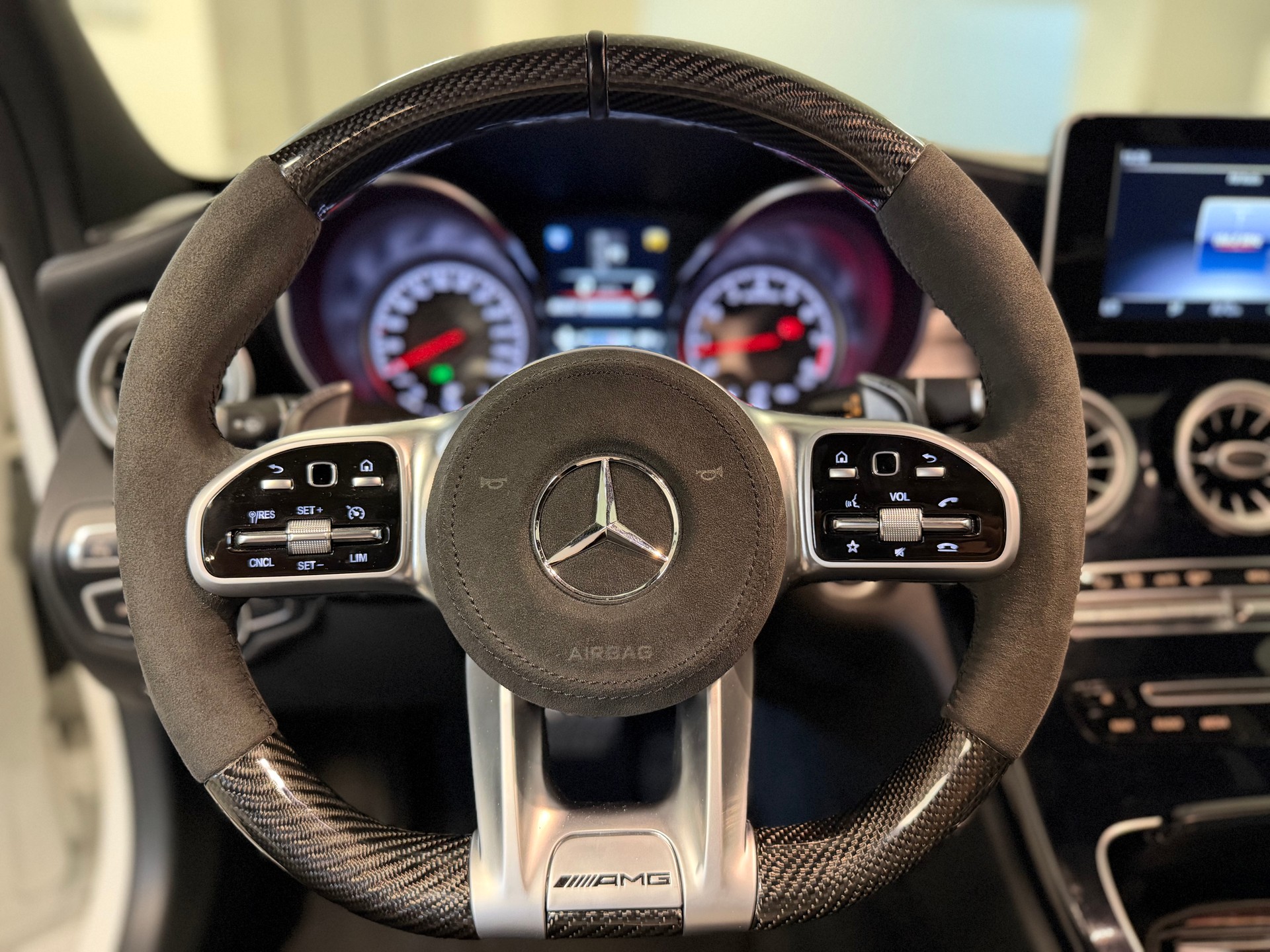 MERCEDES-BENZ C 63 AMG Speedshift-image-23