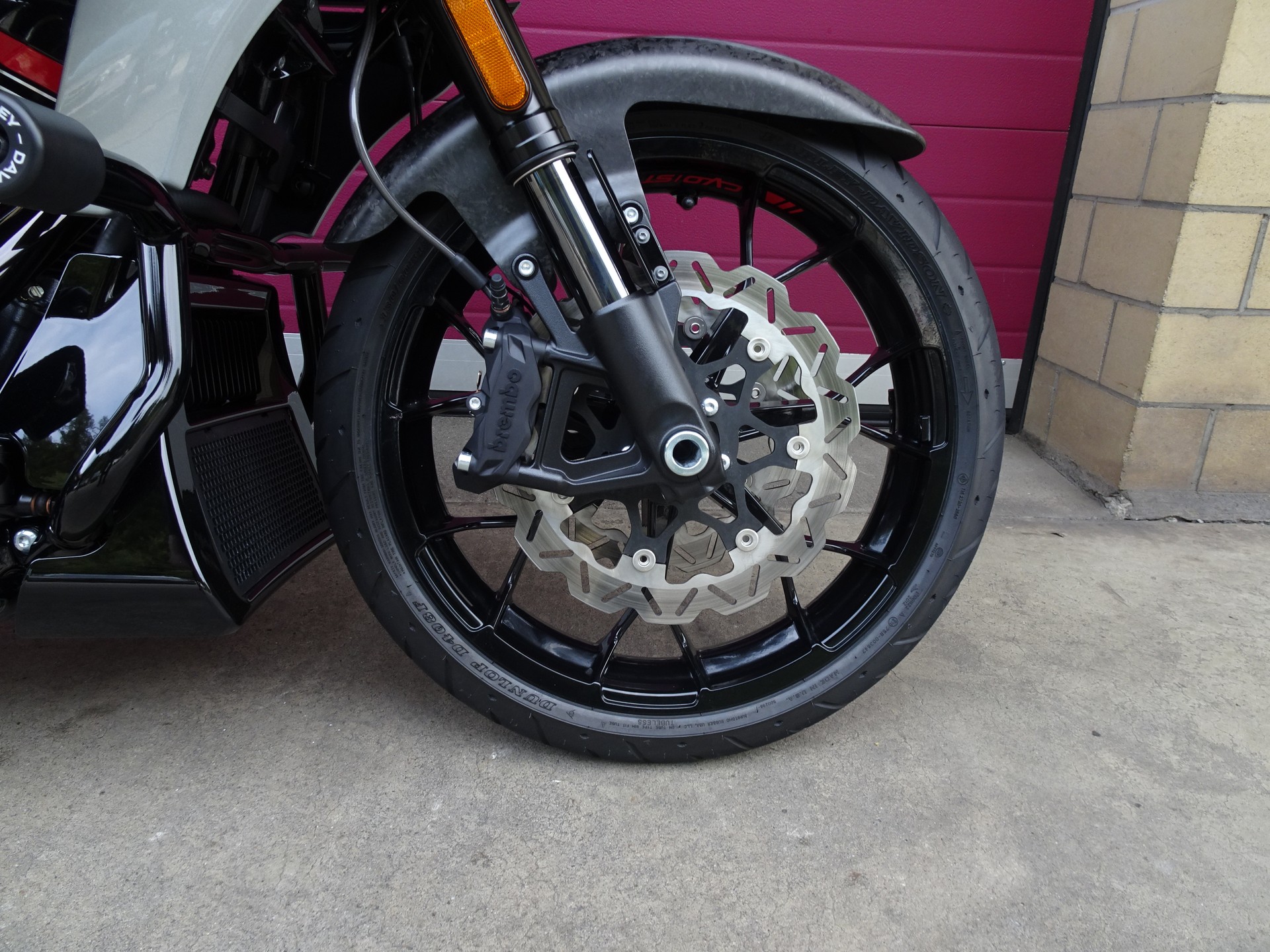 HARLEY-DAVIDSON FLTRXSTSE Road Glide ST 121 CVO-showroom-element-1