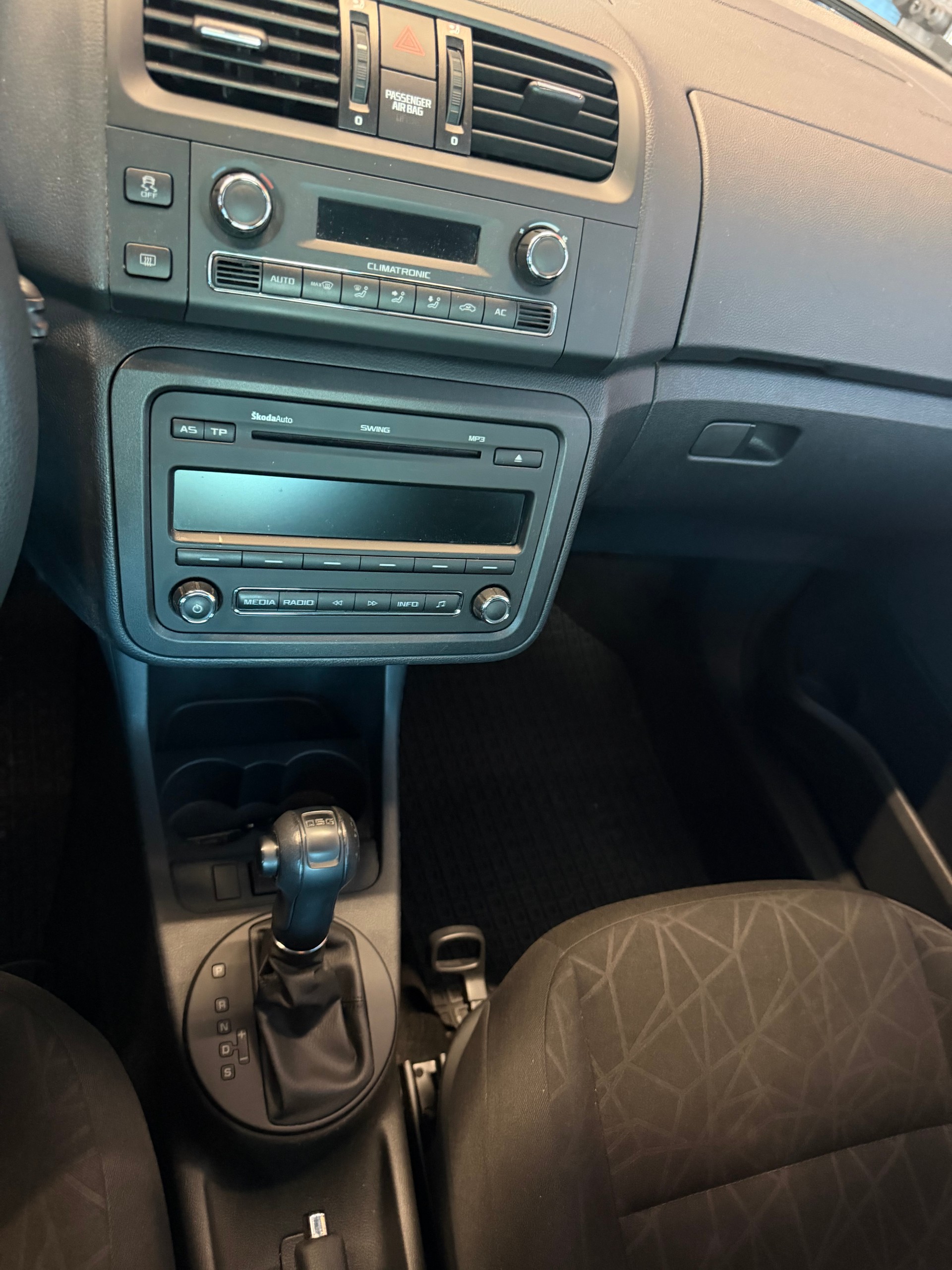SKODA Fabia 1.2 TSI Family DSG-image-11