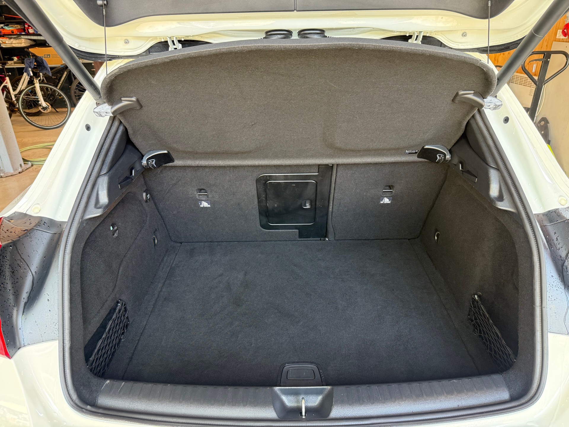 MERCEDES-BENZ GLA 250 AMG Line 4Matic 7G-DCT-image-15