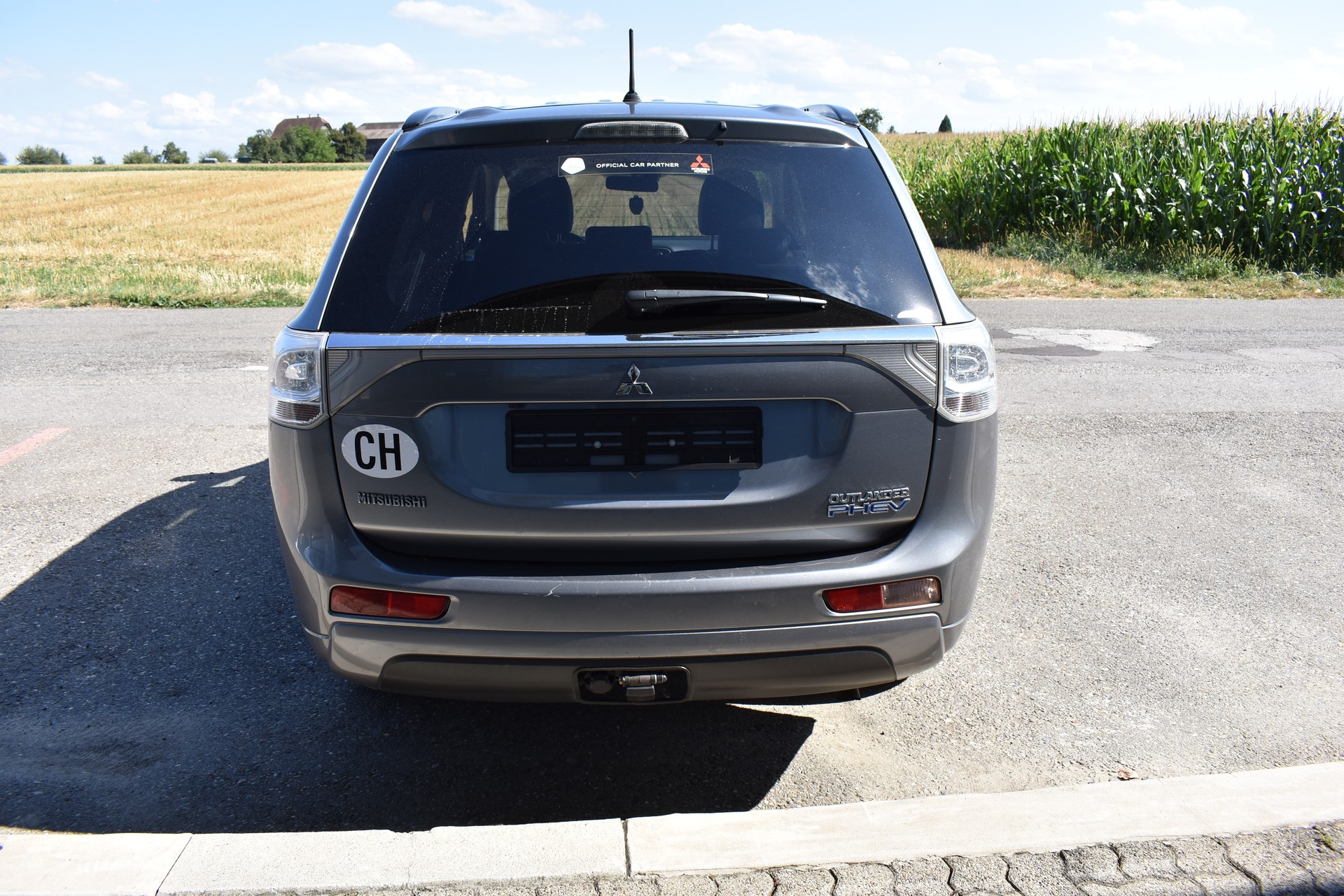 MITSUBISHI Outlander 2.0 PHEV Intense-image-5