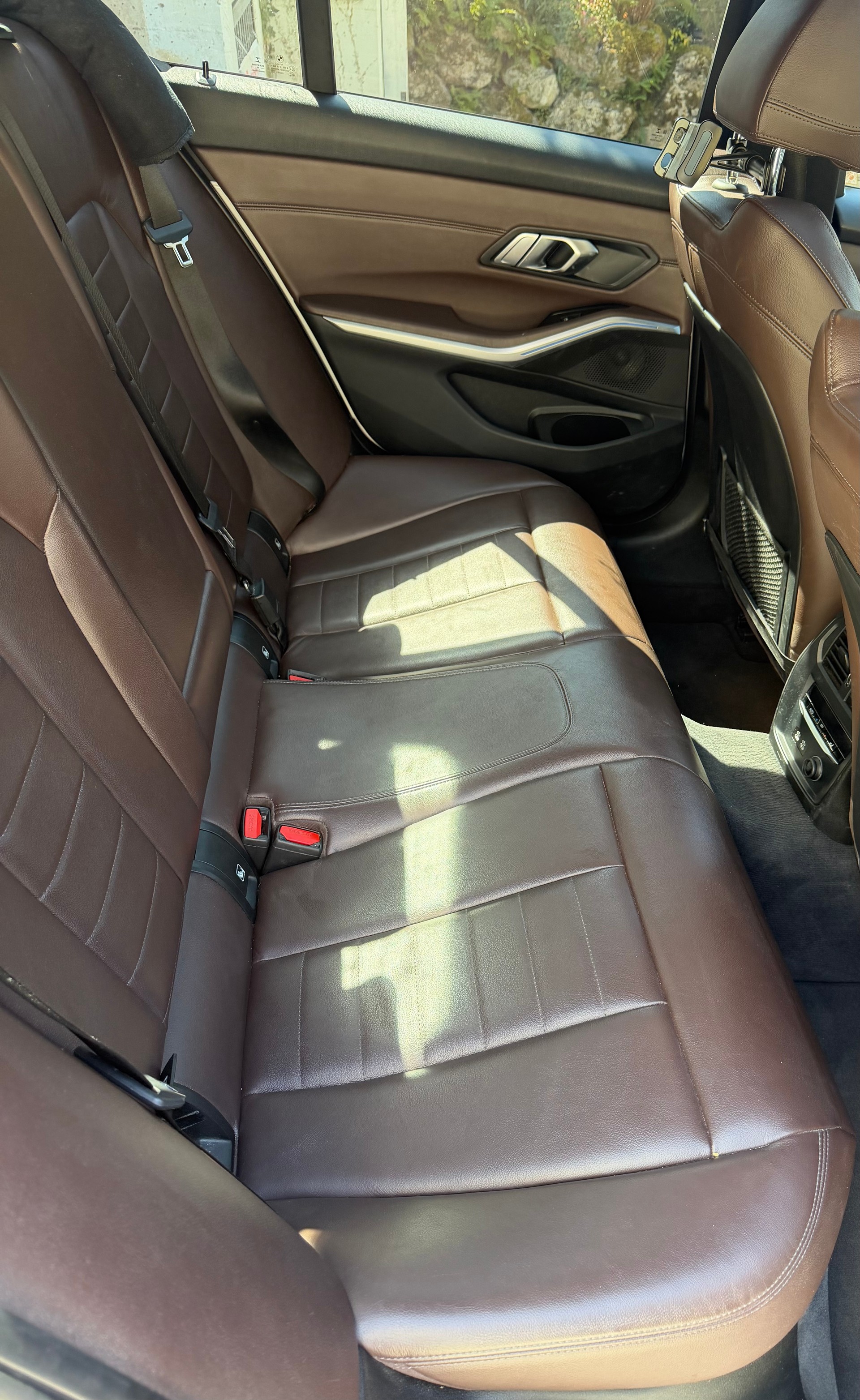 BMW 330e-image-5