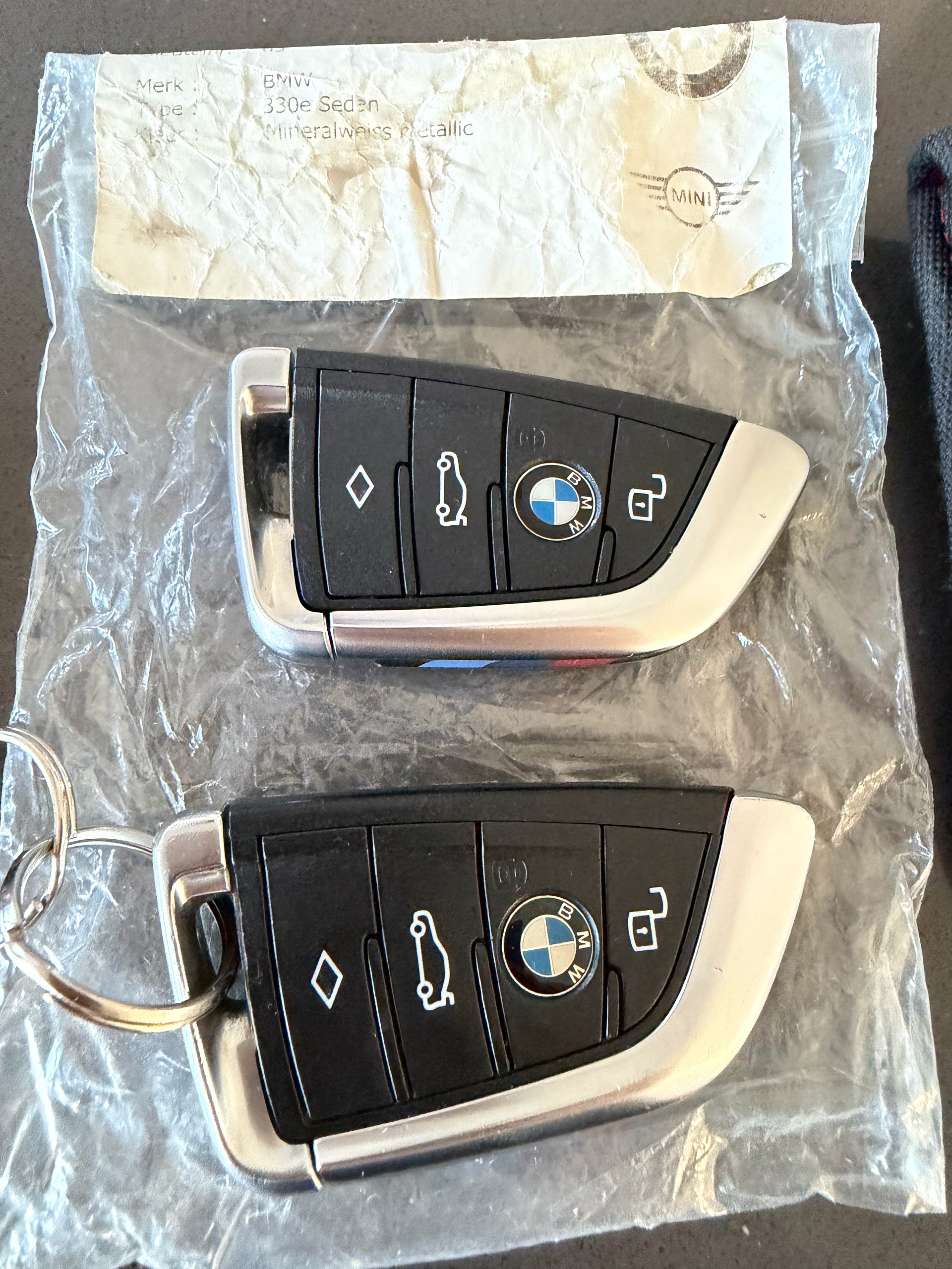 BMW 330e M Sport Steptronic-image-9