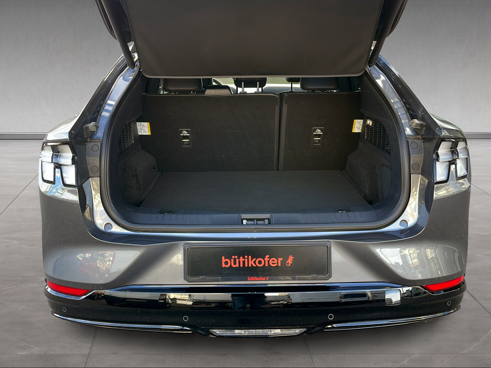 FORD Mustang Mach-E Premium AWD 98 kWh-image-13