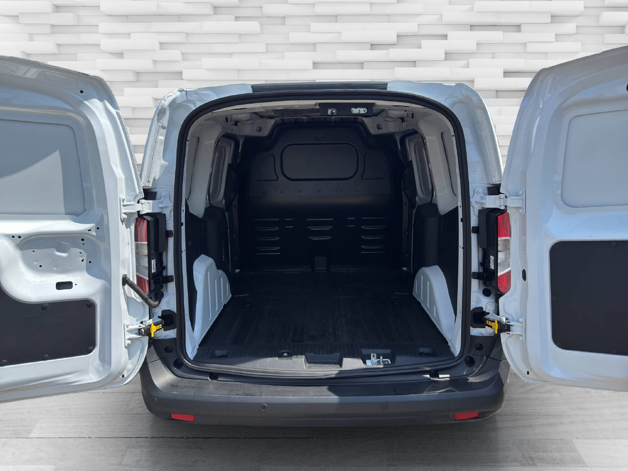FORD Transit Courier Van 1.0 EcoBoost Trend-image-10