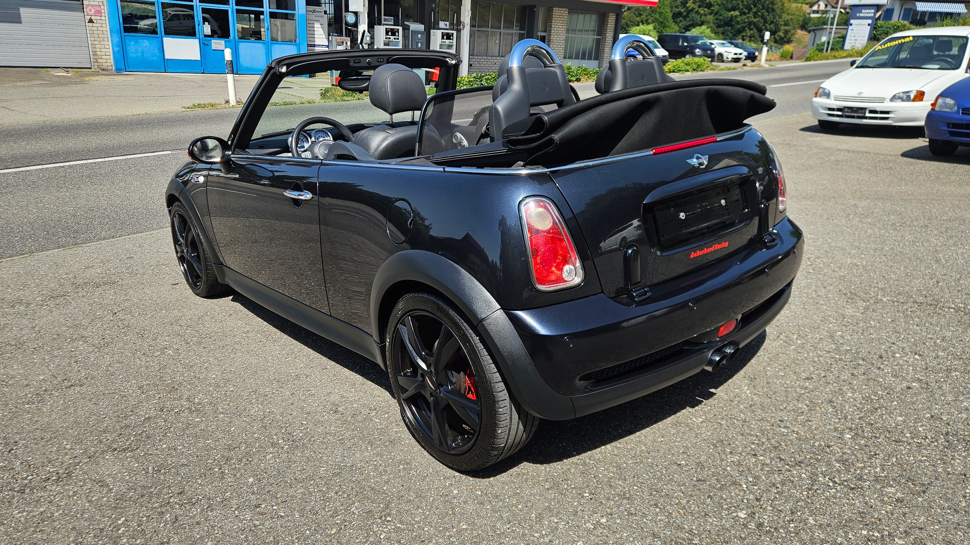 MINI Cooper S John Cooper Works Cabriolet-image-1