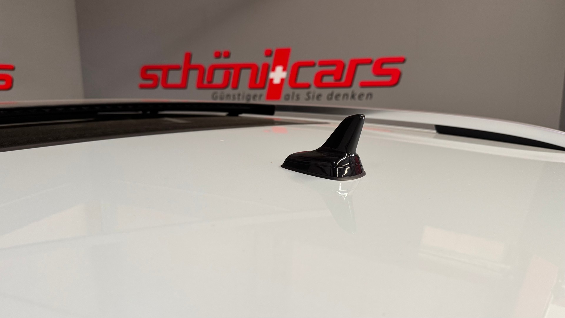 VW Touran 1.4 TSI BlueMotion Technology R-Line DSG-image-11