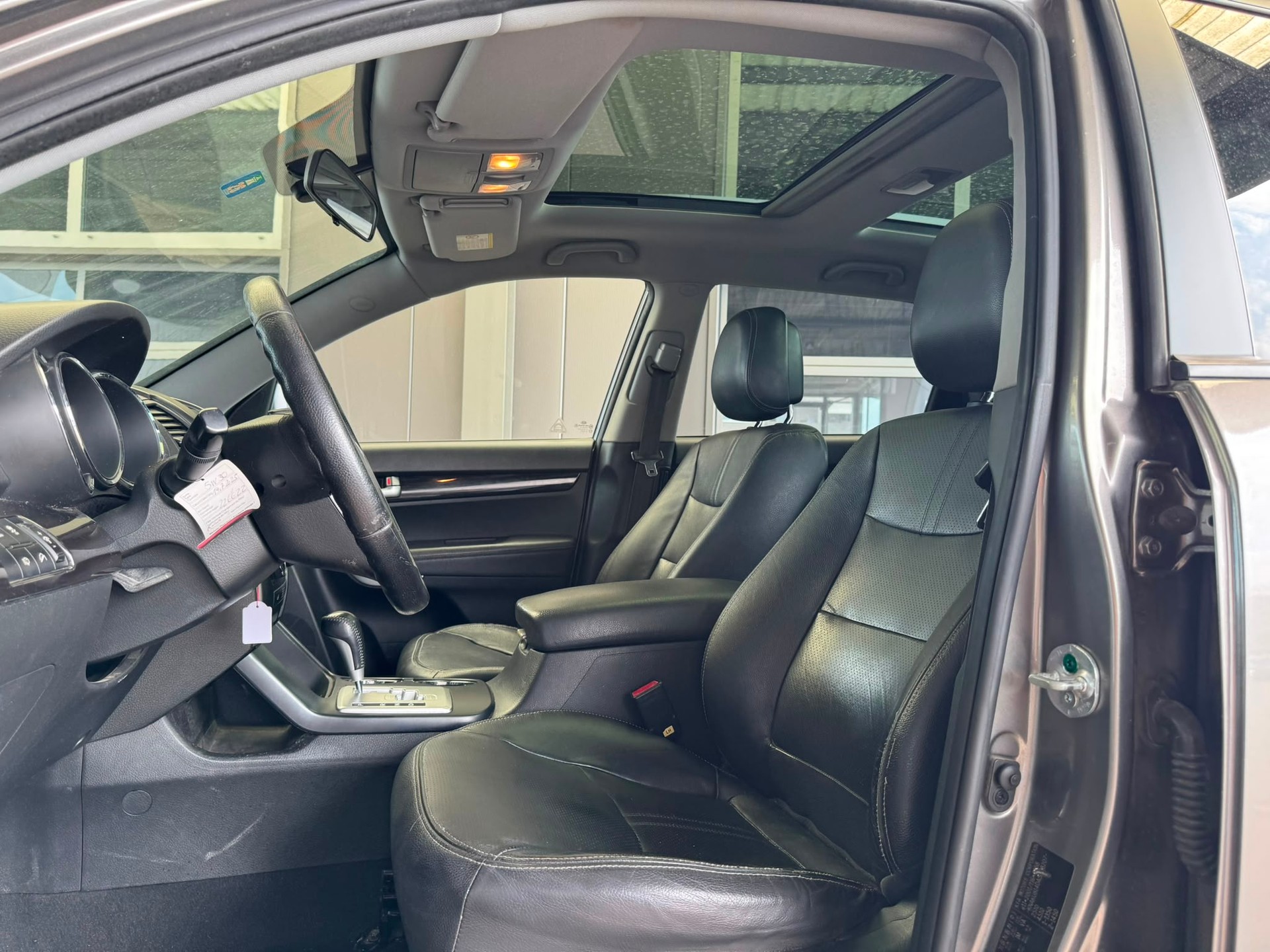 KIA Sorento 2.2 CRDI Style Automatic-image-11