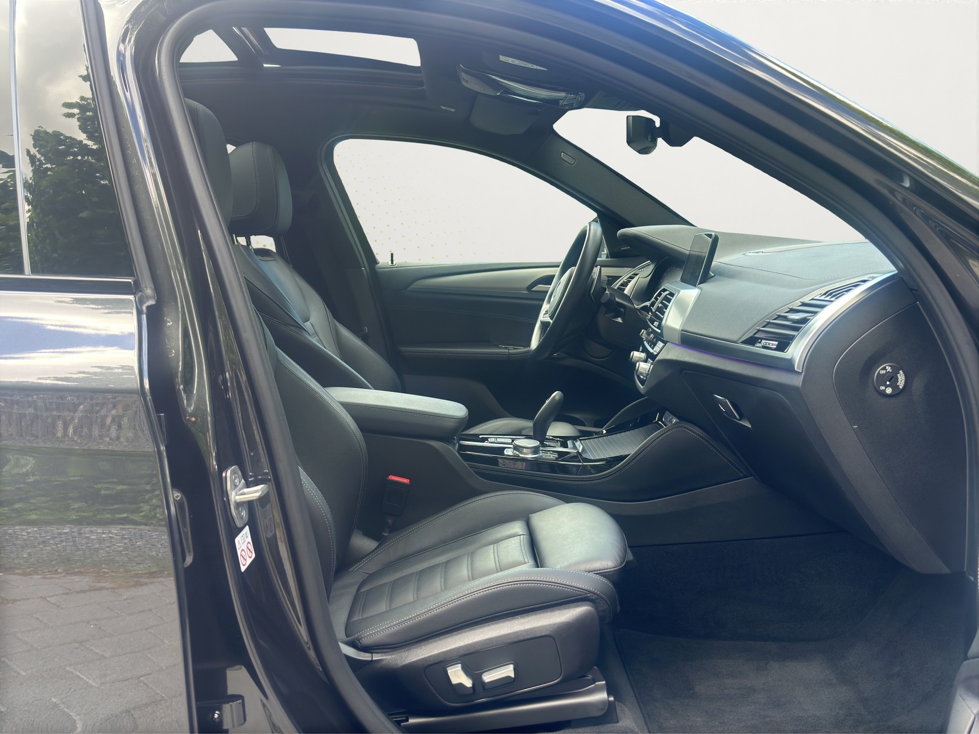 BMW X4 M40i 4x4 (CH) AHK-image-12