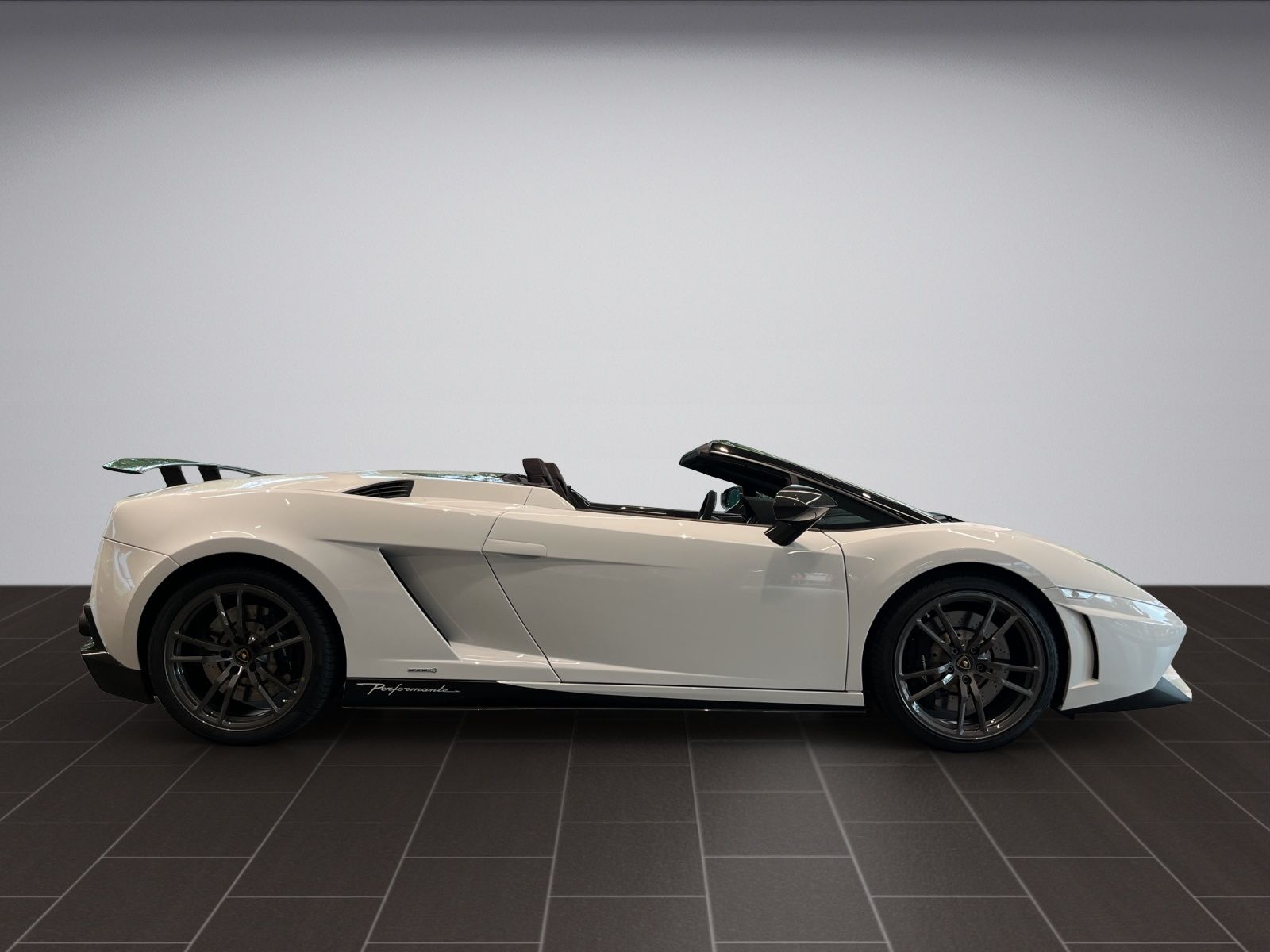 LAMBORGHINI Gallardo Spyder 5.2 E-Gear Performante-showroom-element-1