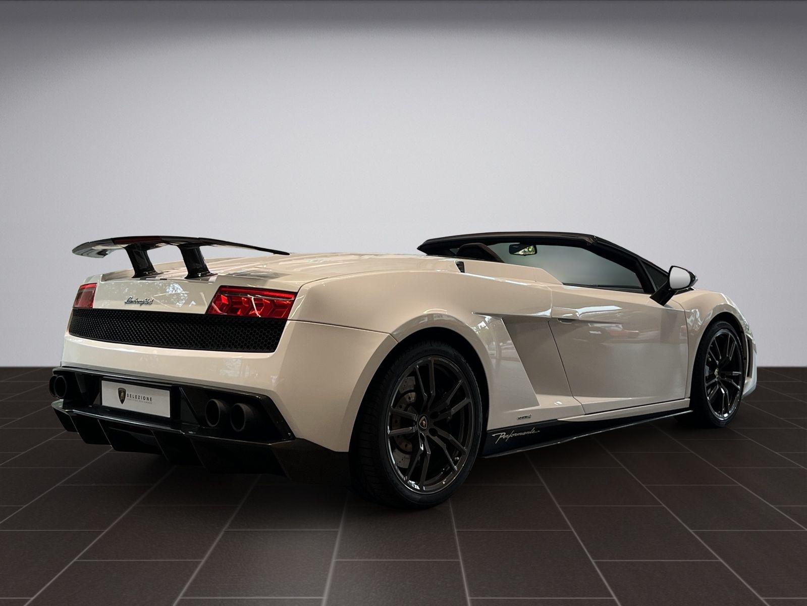LAMBORGHINI Gallardo Spyder 5.2 E-Gear Performante-showroom-element-2