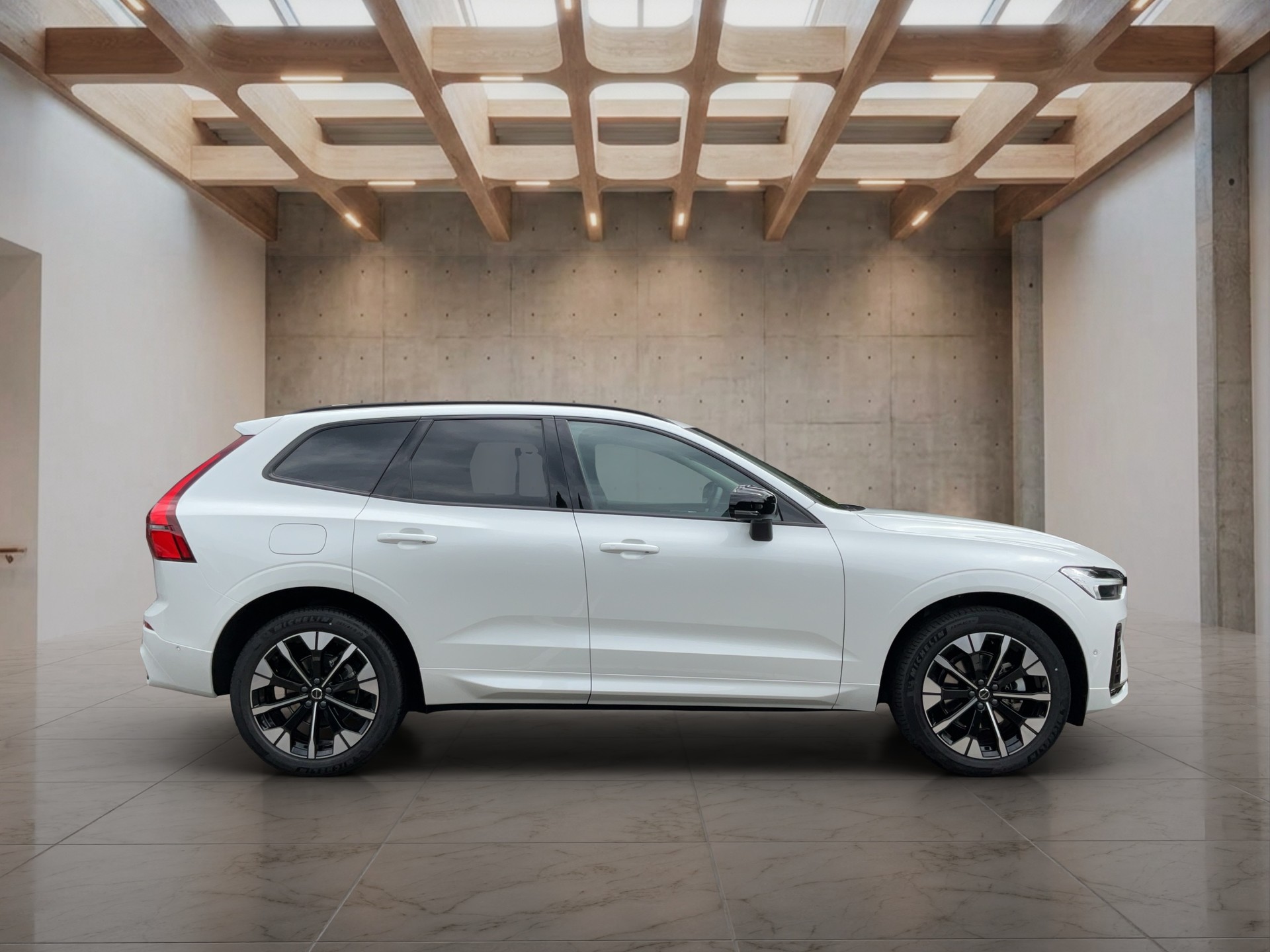 VOLVO XC60 2.0 B5 MH Plus Dark AWD-image-6
