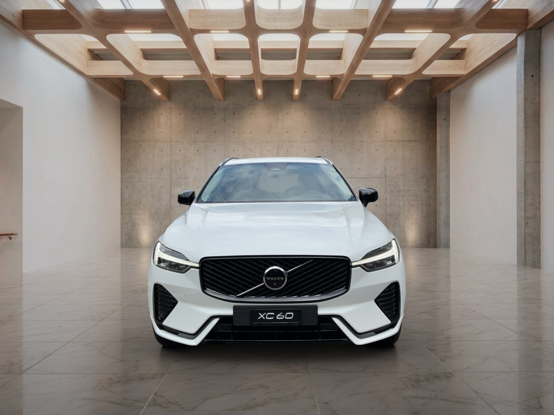 VOLVO XC60 2.0 B5 MH Plus Dark AWD-showroom-element-1