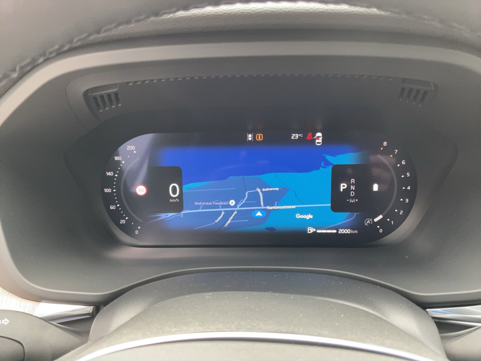 VOLVO XC60 2.0 B5 MH Plus Dark AWD-image-17