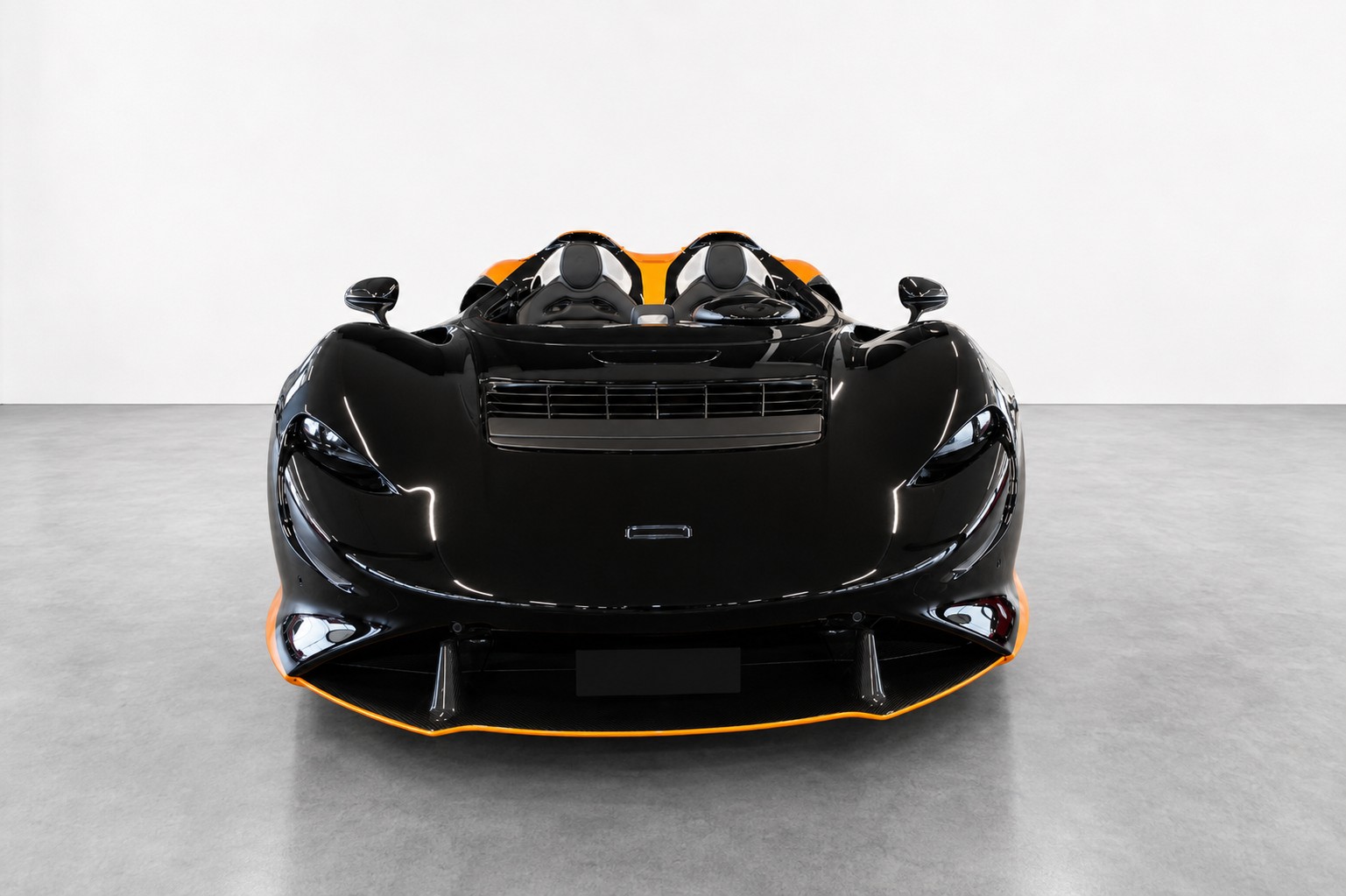 McLAREN ELVA – 1 von 149: Das ultimative MSO Hypercar – Formel 1 für die Strasse-showroom-element-2