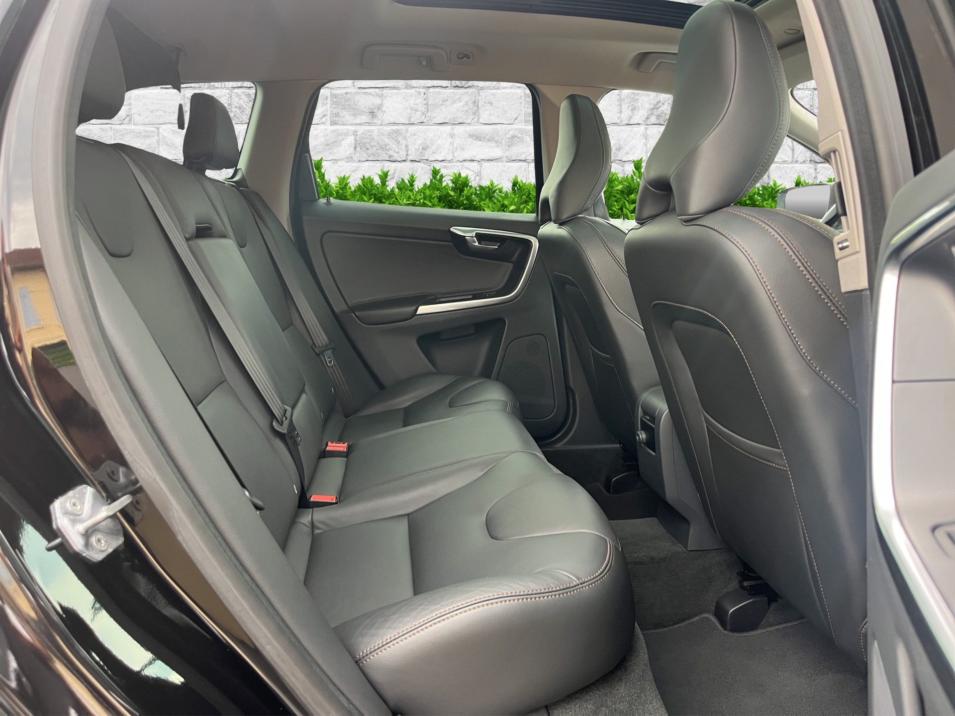 VOLVO XC60 T6 AWD Summum Geartronic-image-13