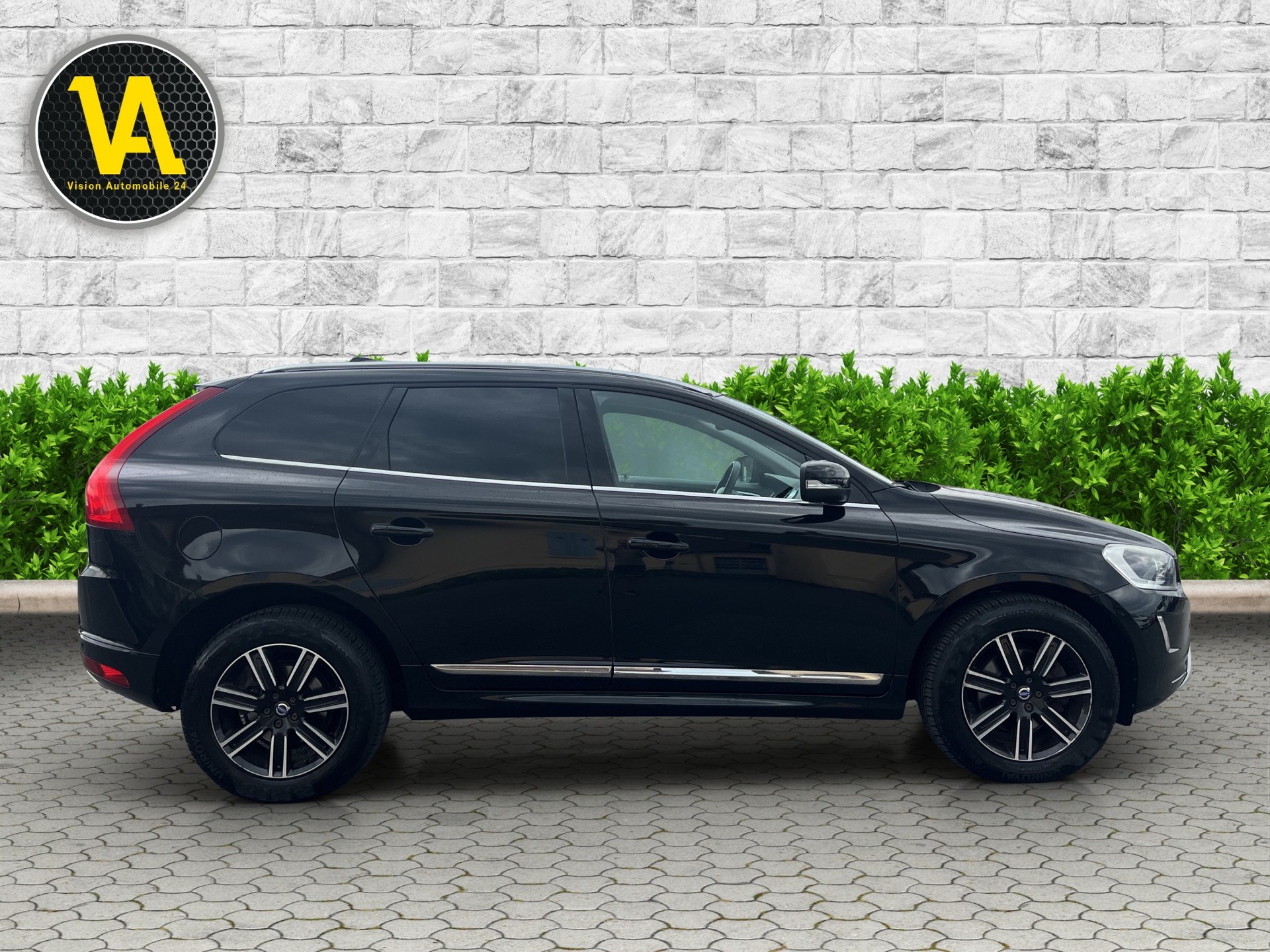 VOLVO XC60 T6 AWD Summum Geartronic-image-4