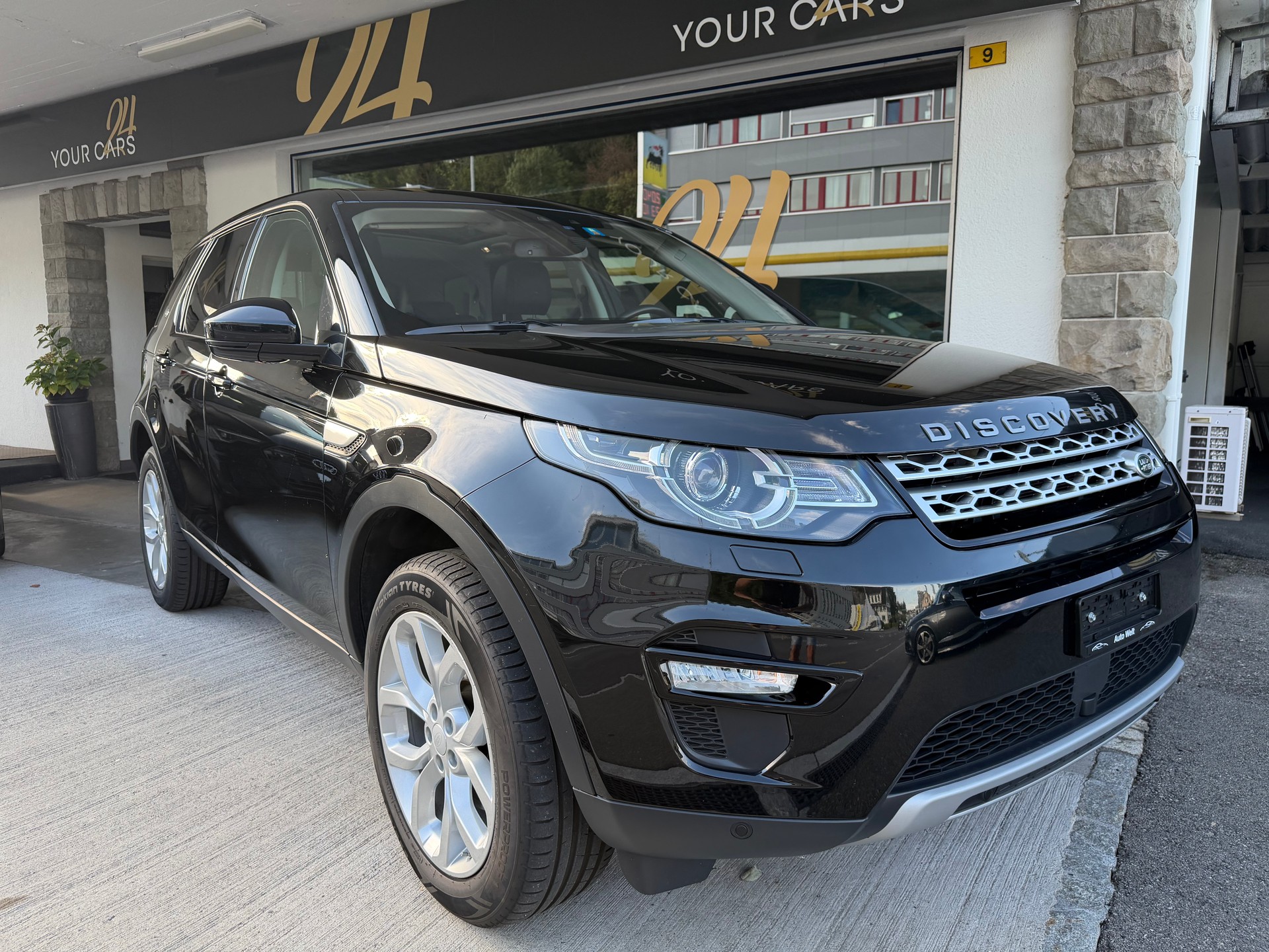 LAND ROVER Discovery Sport 2.0 Si4 Pure AT9-image-2