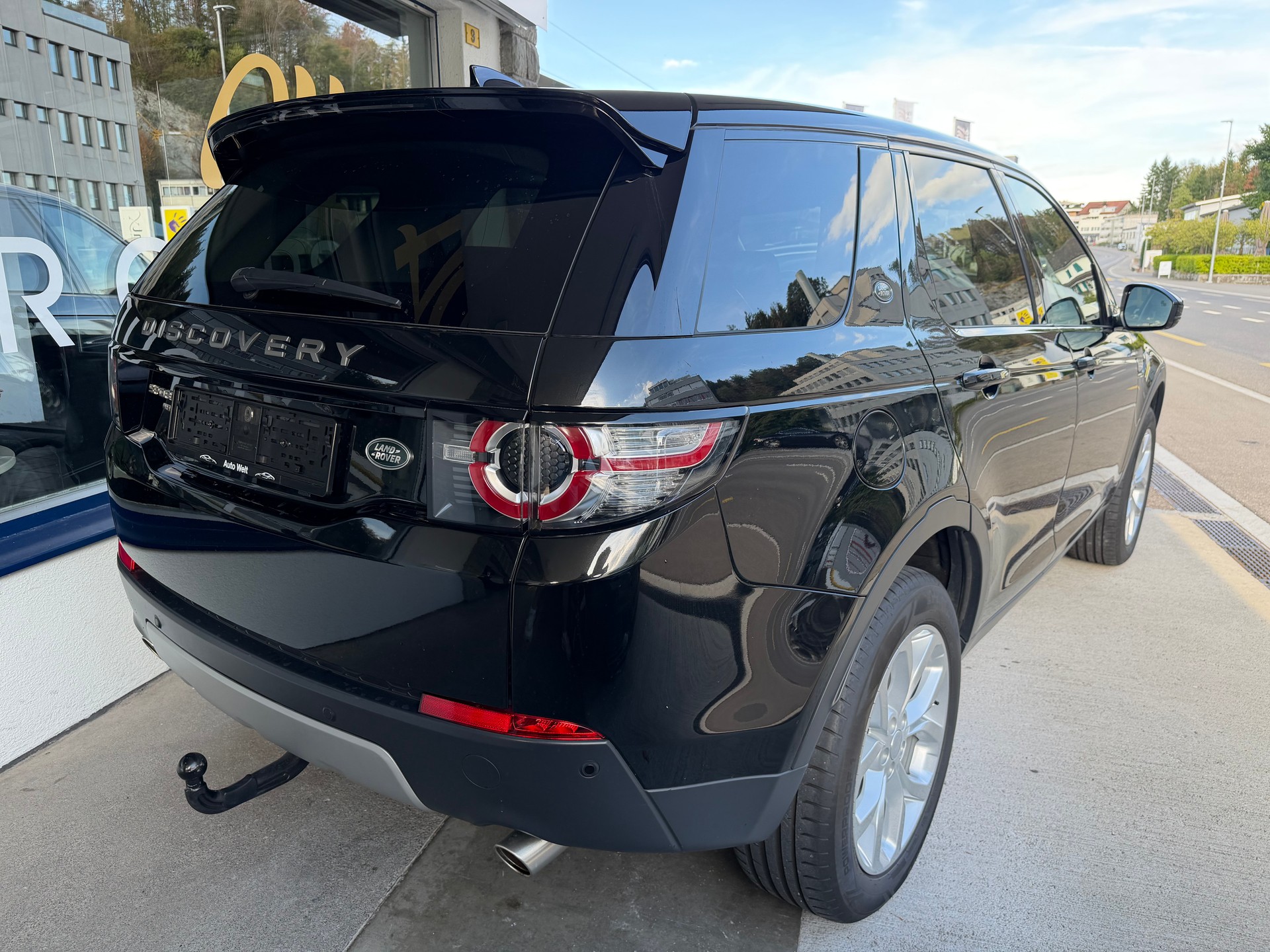 LAND ROVER Discovery Sport 2.0 Si4 Pure AT9-image-4