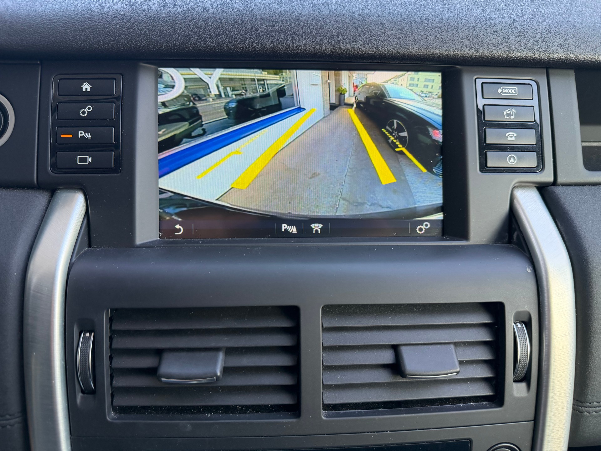 LAND ROVER Discovery Sport 2.0 Si4 Pure AT9-image-11