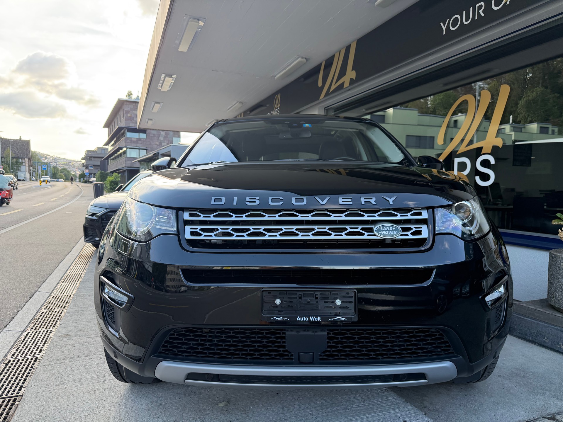 LAND ROVER Discovery Sport 2.0 Si4 Pure AT9-image-1