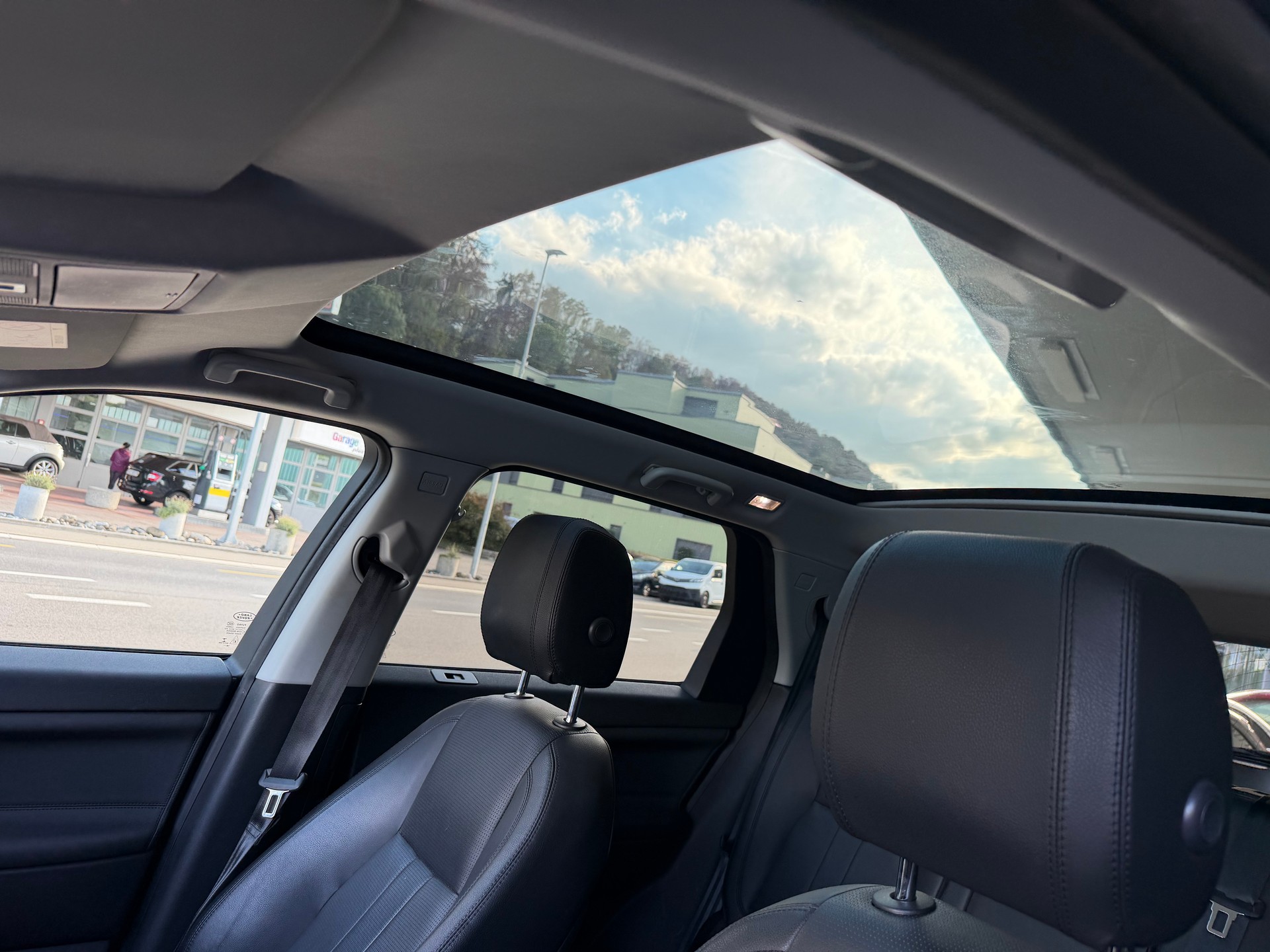 LAND ROVER Discovery Sport 2.0 Si4 Pure AT9-image-10