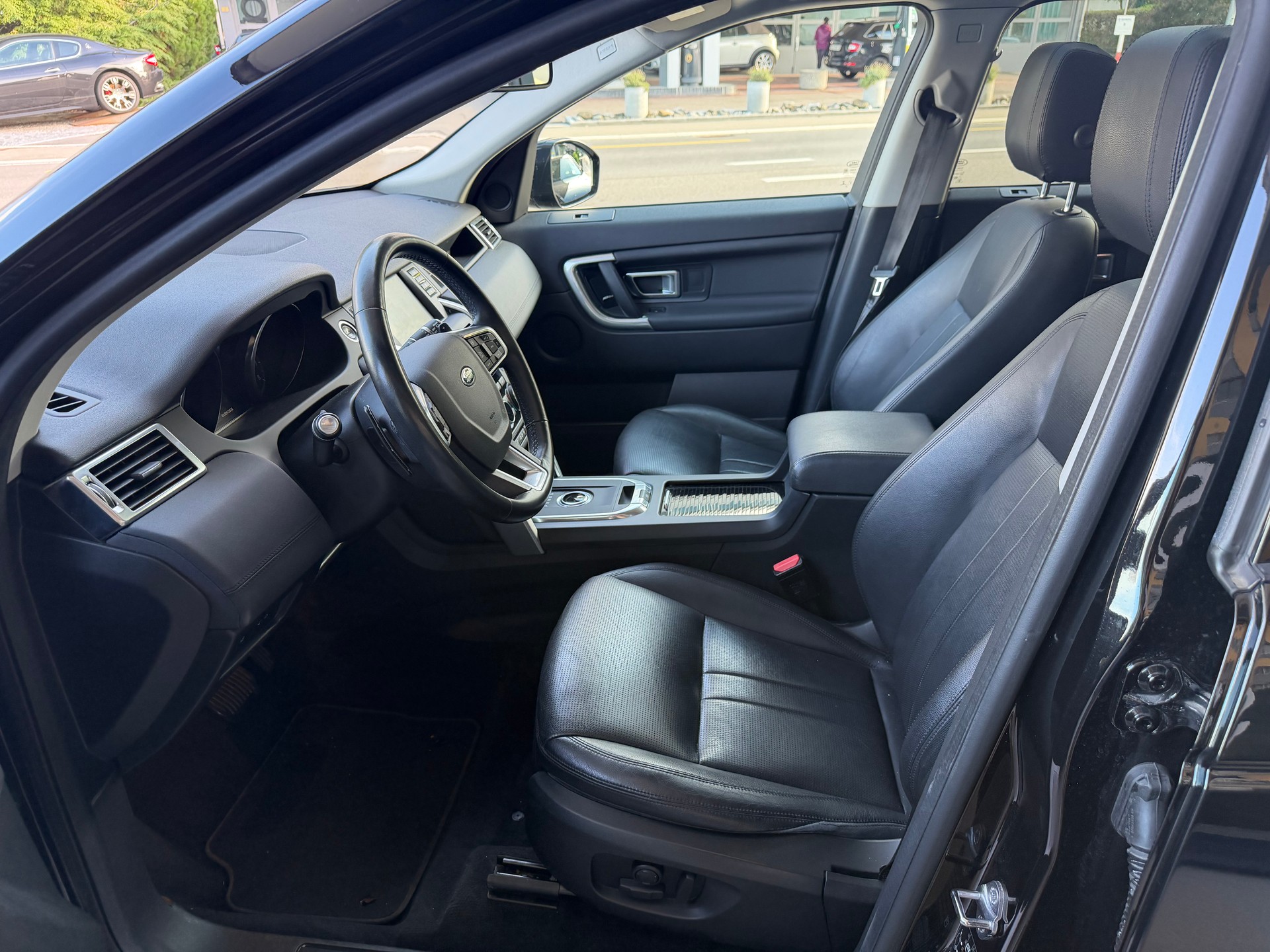 LAND ROVER Discovery Sport 2.0 Si4 Pure AT9-image-6
