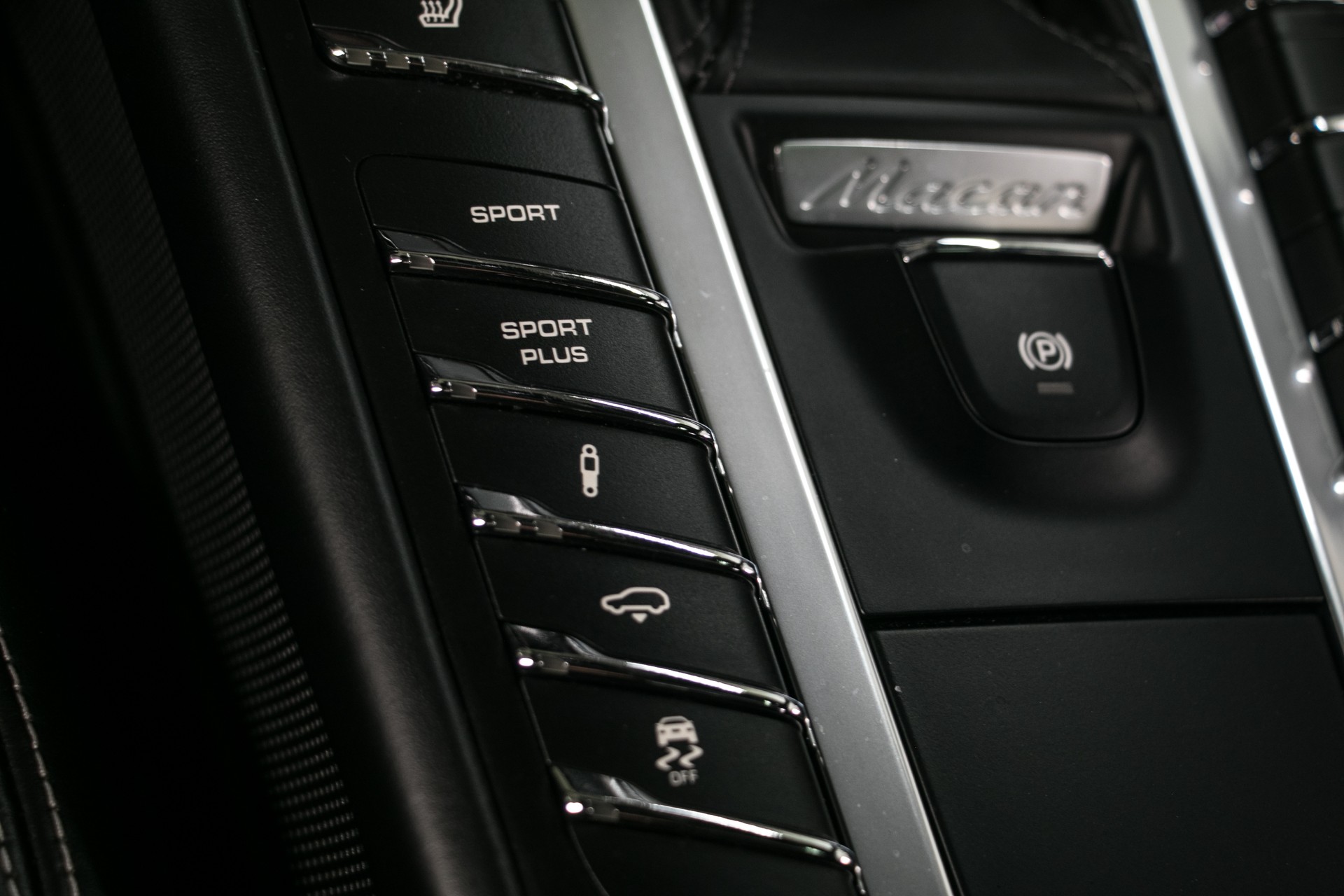 PORSCHE Macan GTS PDK-image-10
