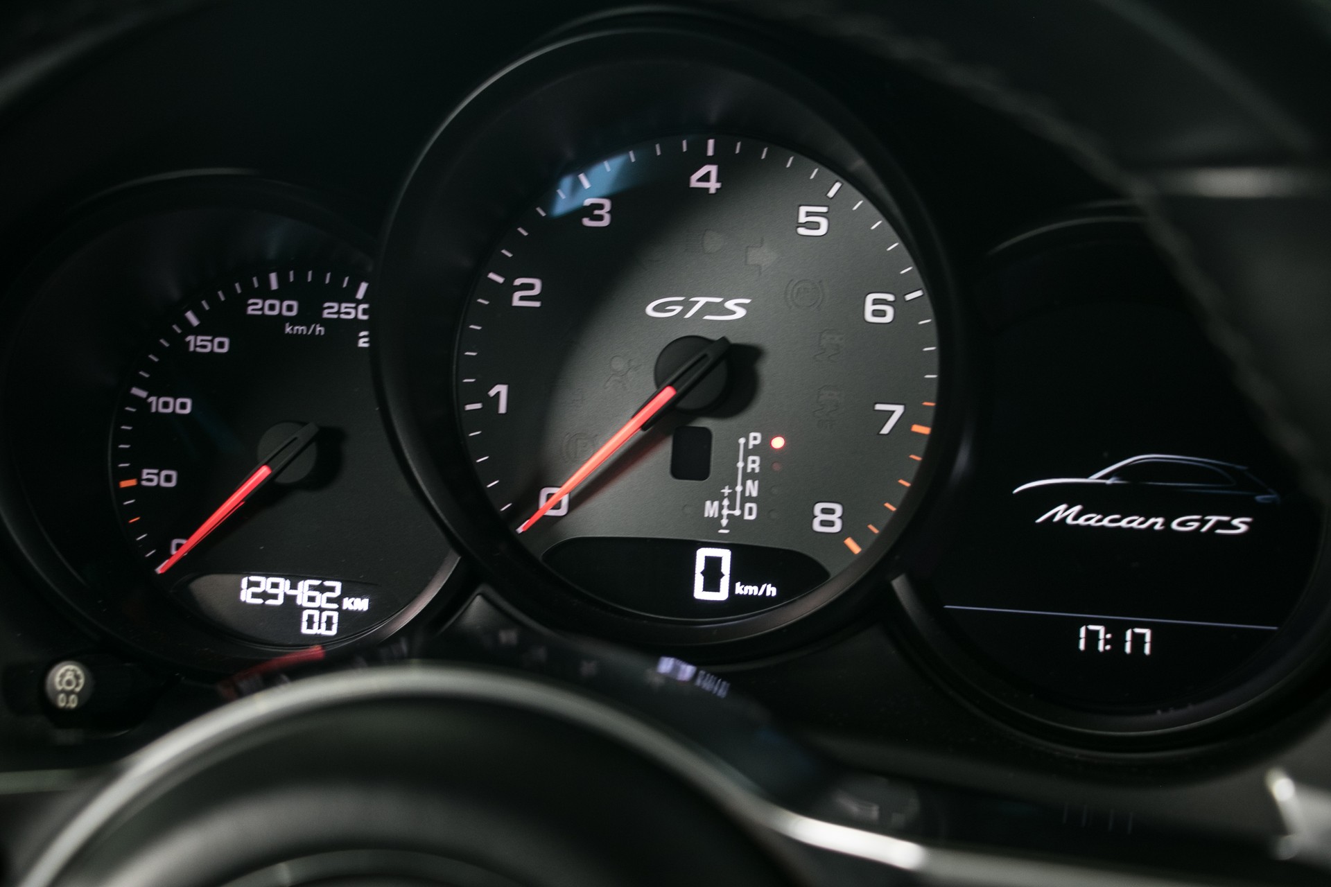 PORSCHE Macan GTS PDK-image-5