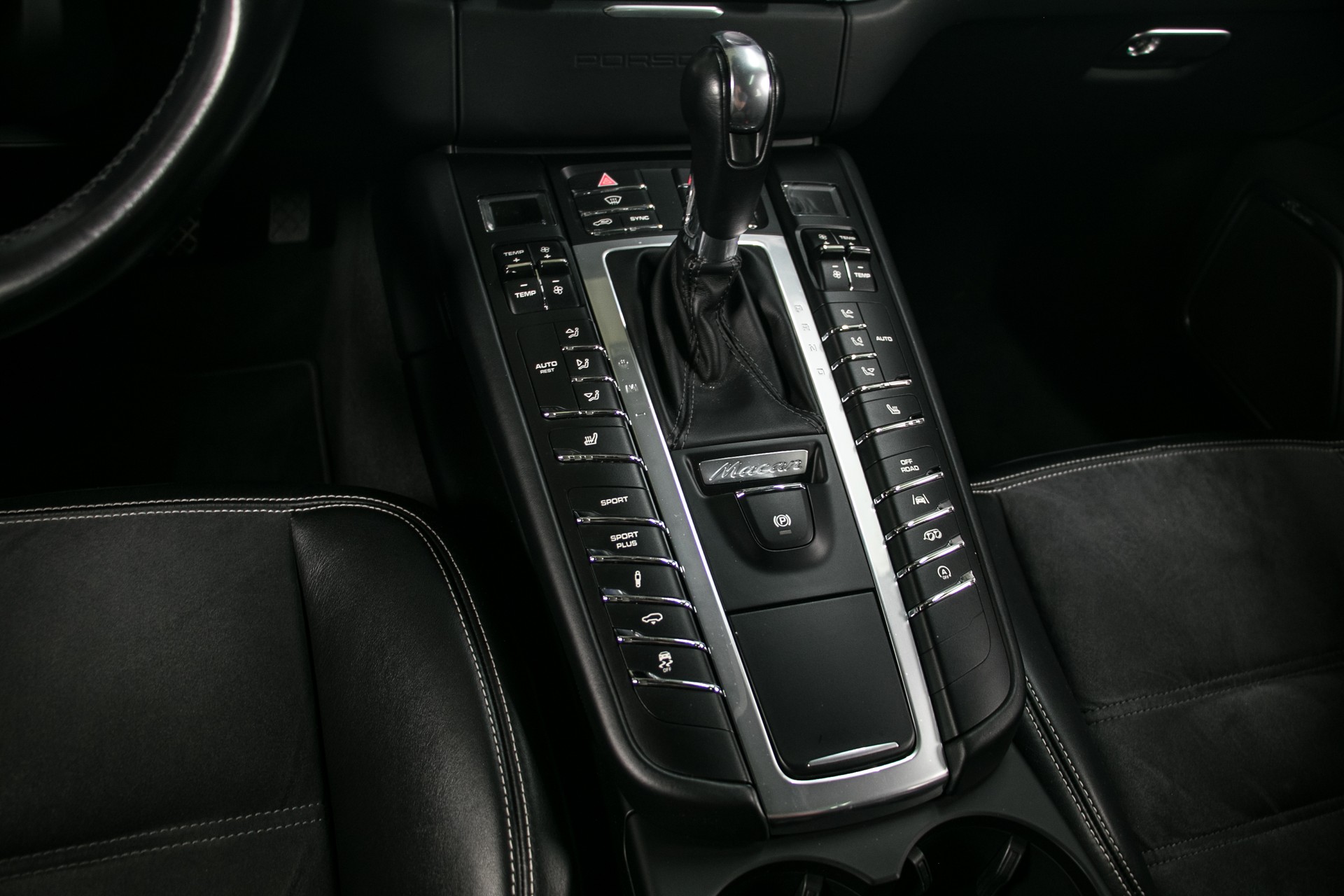 PORSCHE Macan GTS PDK-image-8