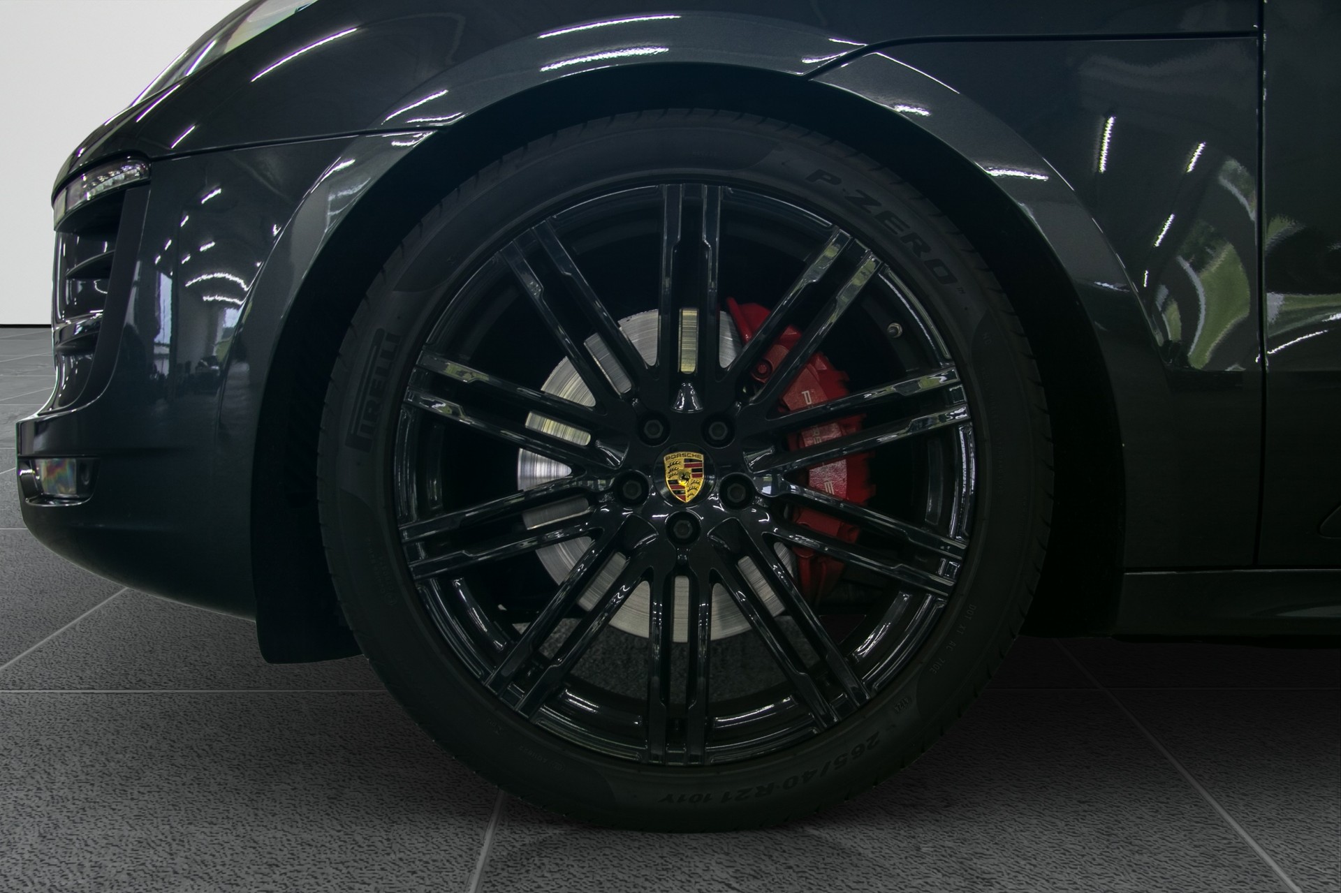 PORSCHE Macan GTS PDK-image-20