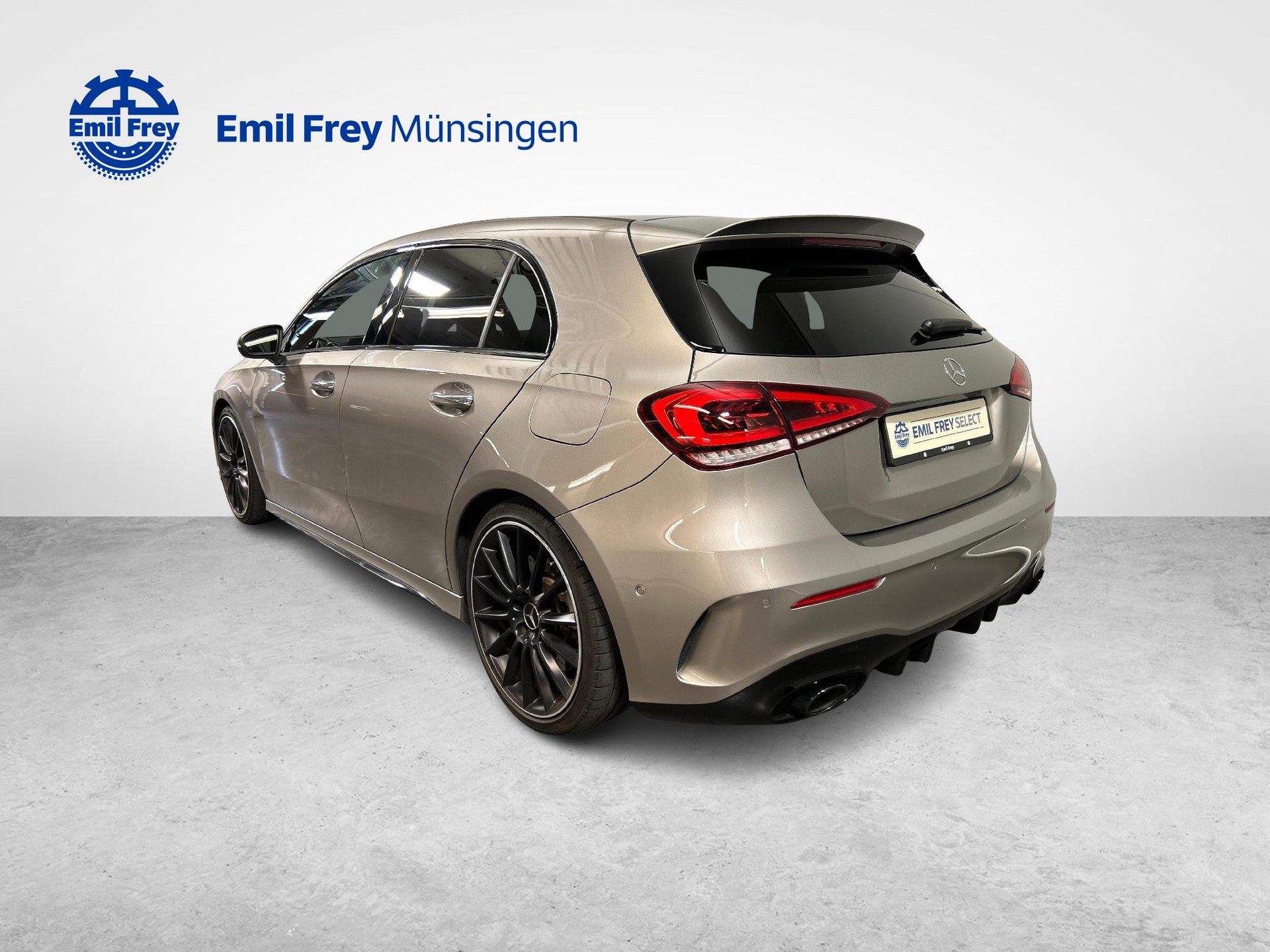 MERCEDES-BENZ A-Klasse W177 A 35 AMG 4matic-image-10
