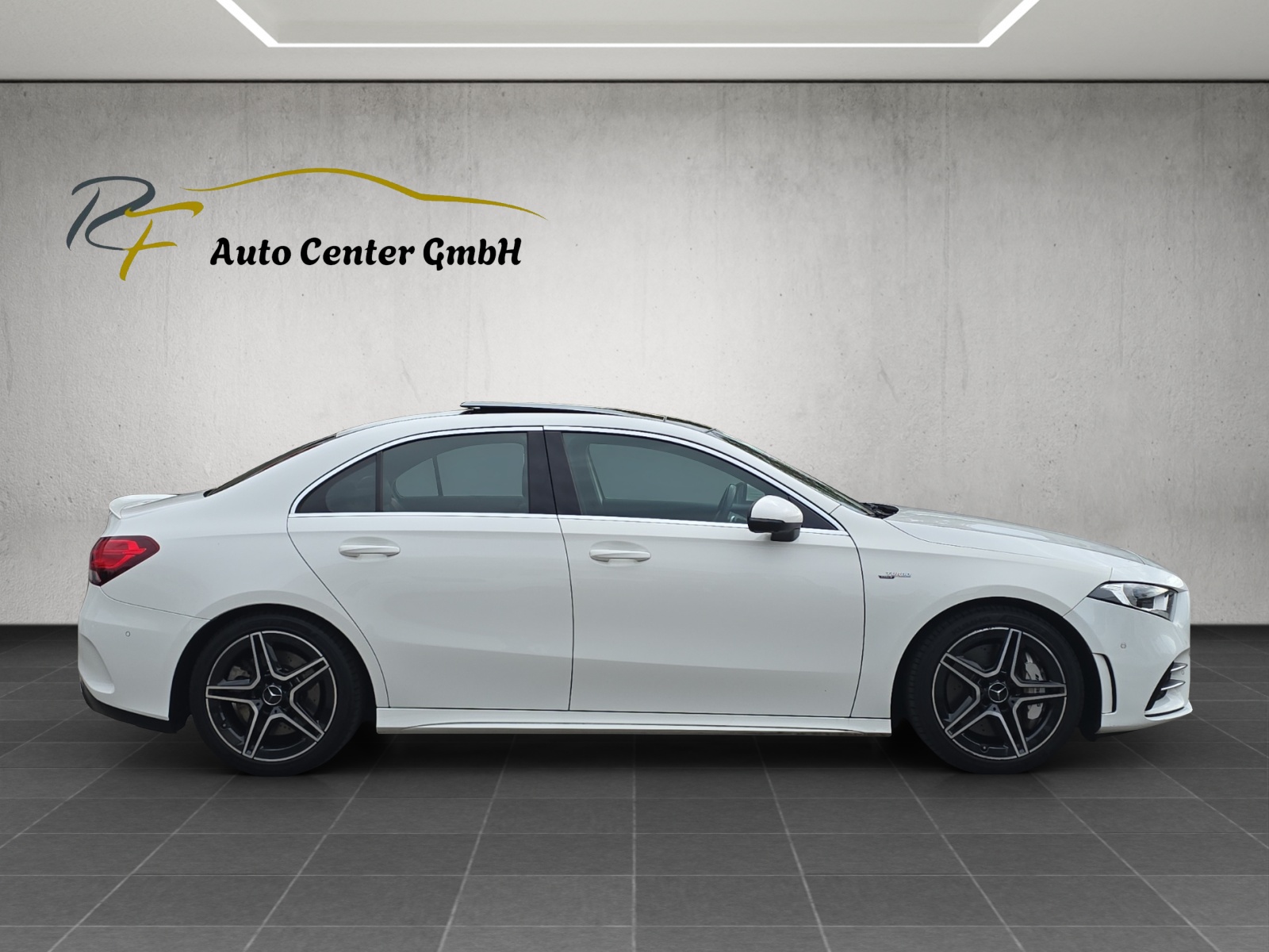 MERCEDES-BENZ A 35 AMG 4Matic Speedshift-image-5