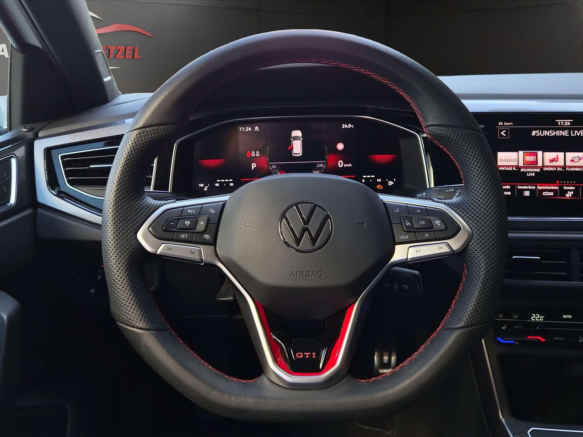 VW Polo 2.0 TSI GTI DSG-image-9