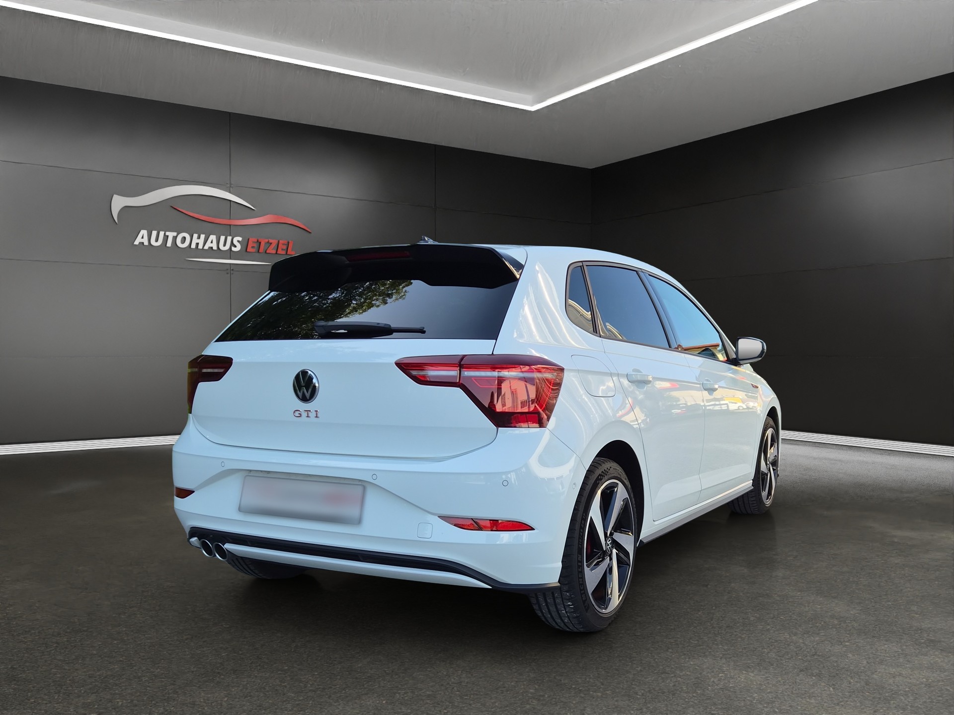 VW Polo 2.0 TSI GTI DSG-image-5