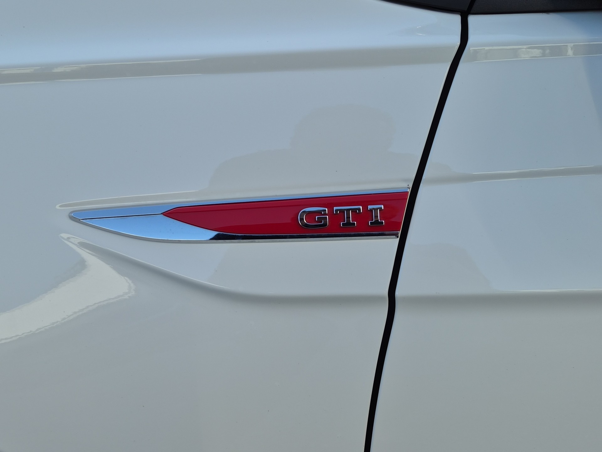 VW Polo 2.0 TSI GTI DSG-image-13