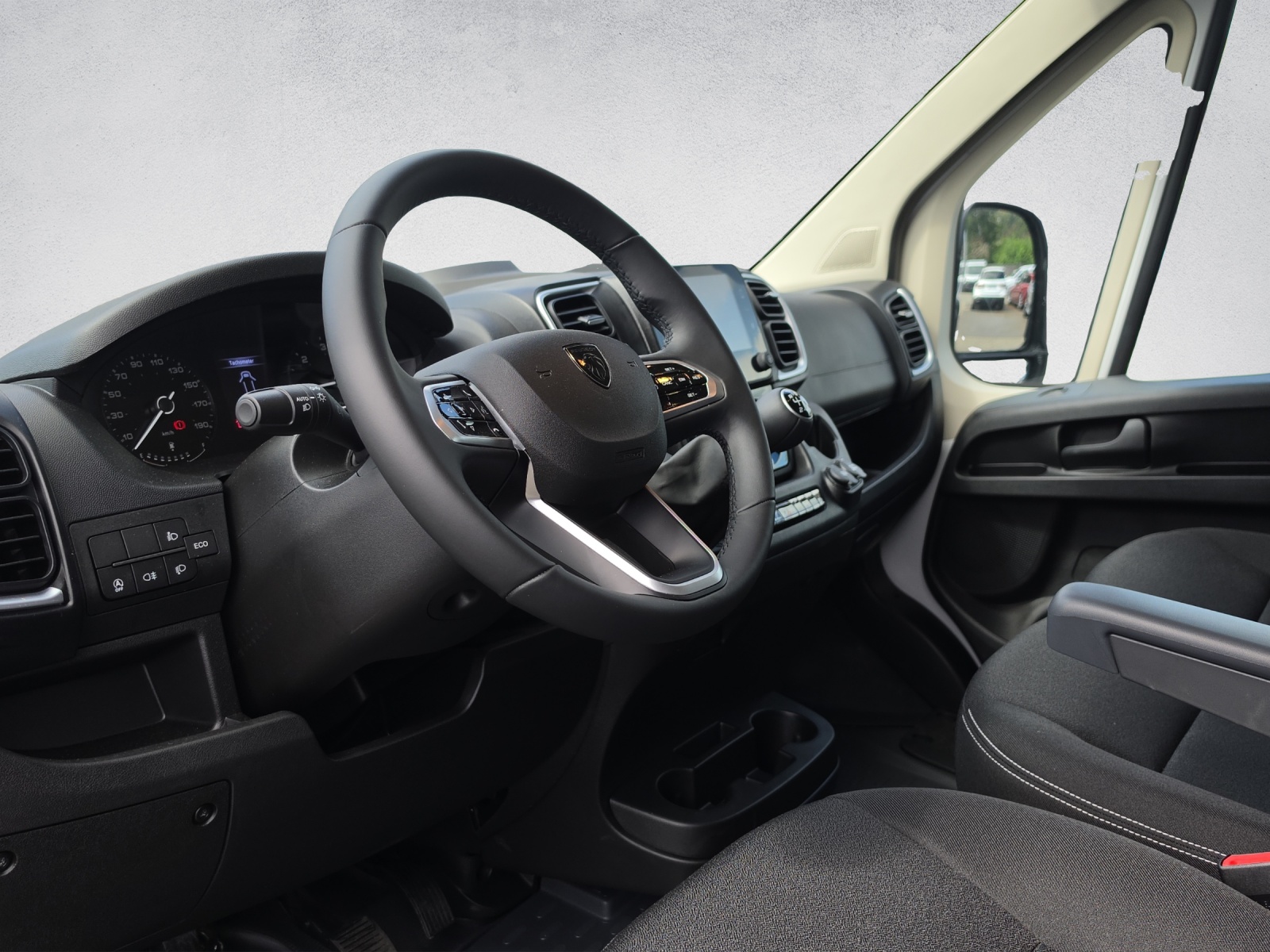 PEUGEOT Boxer 2.2 HDI 335 L2H2-image-9