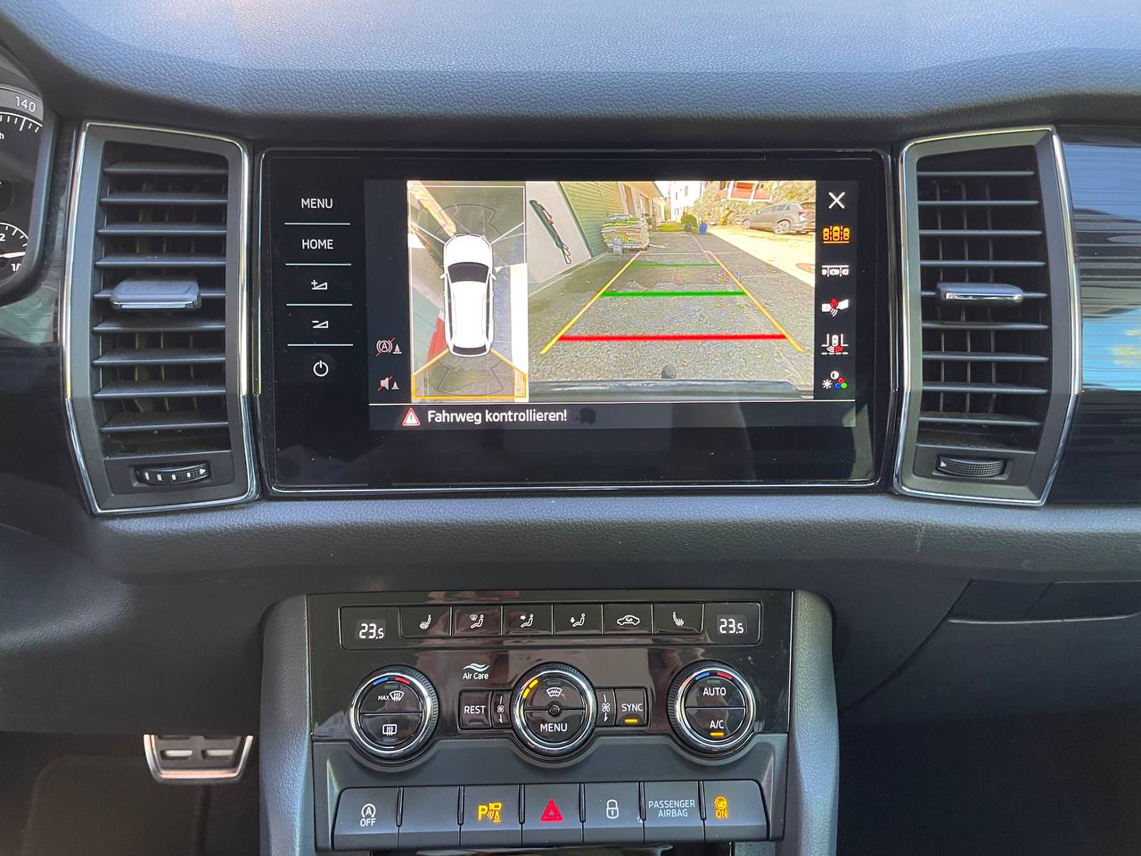 SKODA KODIAQ-image-12